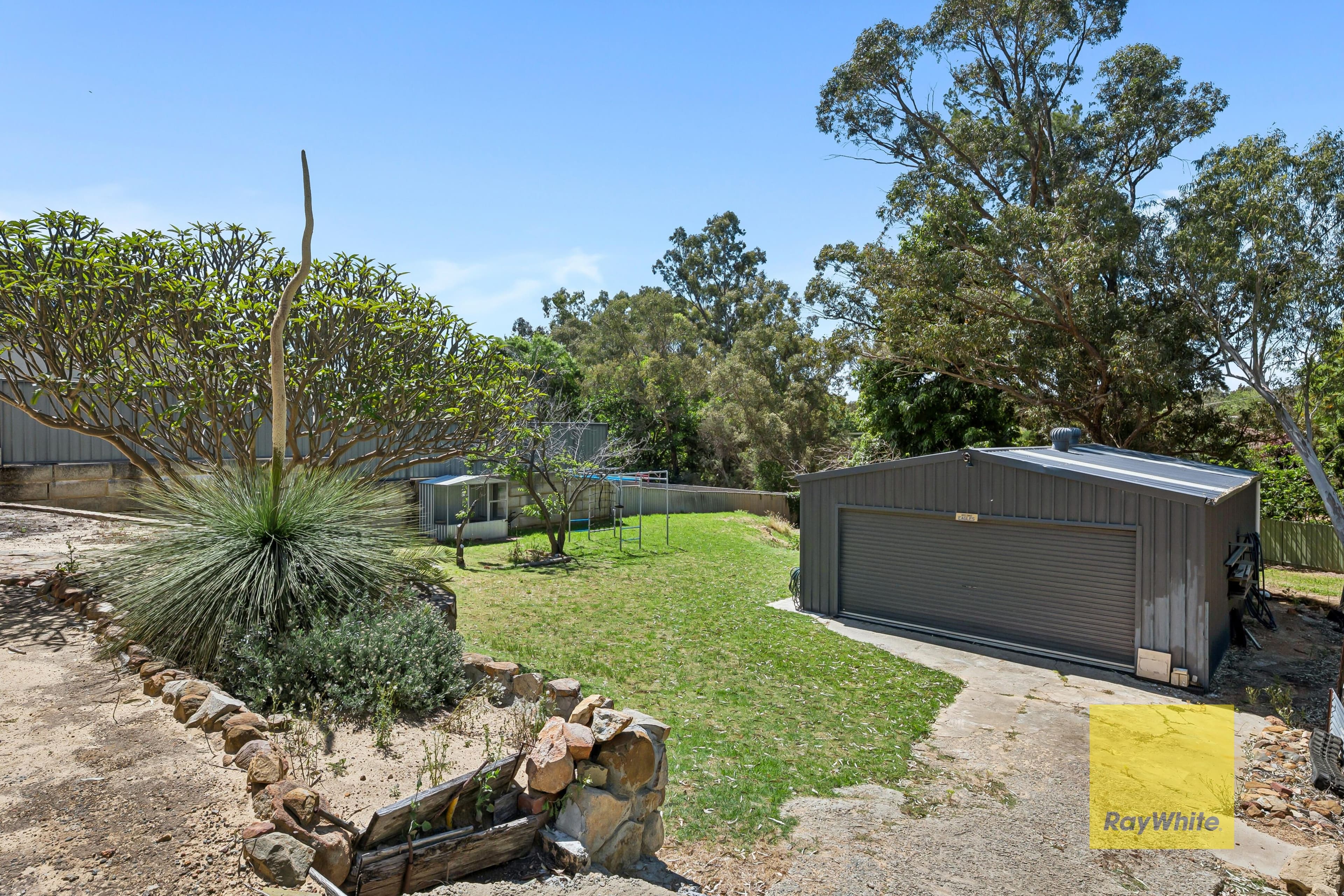 42 Millen Street, Mount Nasura WA 6112, Mount Nasura - Thumbnail 2