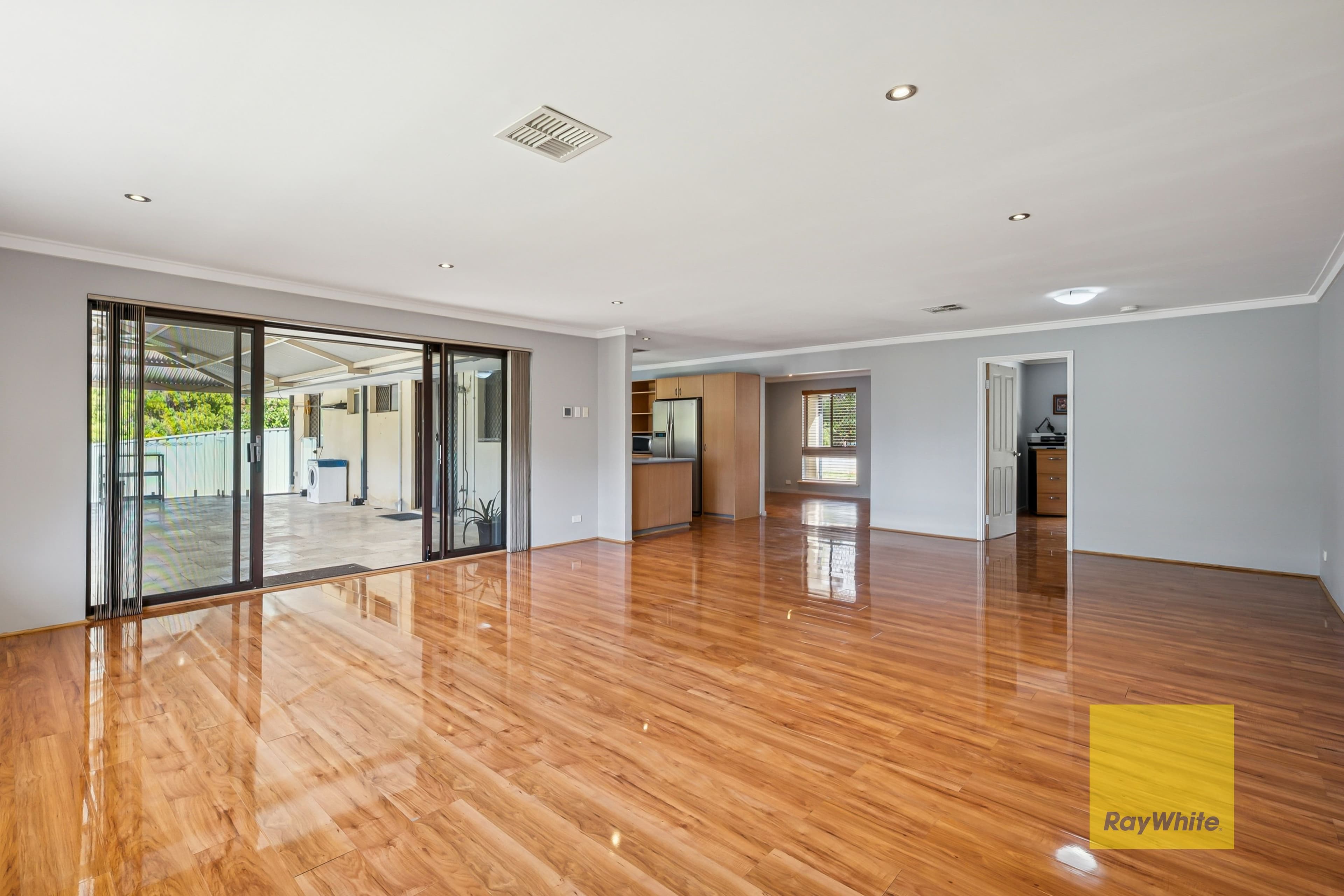 42 Millen Street, Mount Nasura WA 6112, Mount Nasura - Thumbnail 7