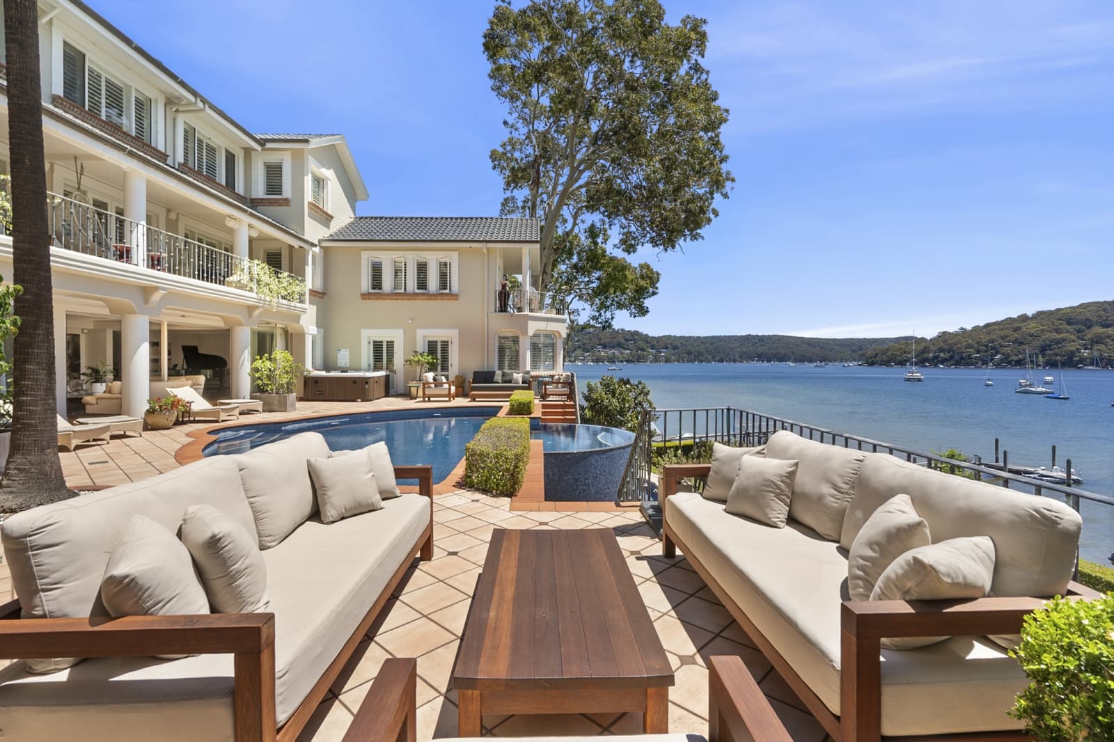92-94 Prince Alfred Parade, Newport - Image 1