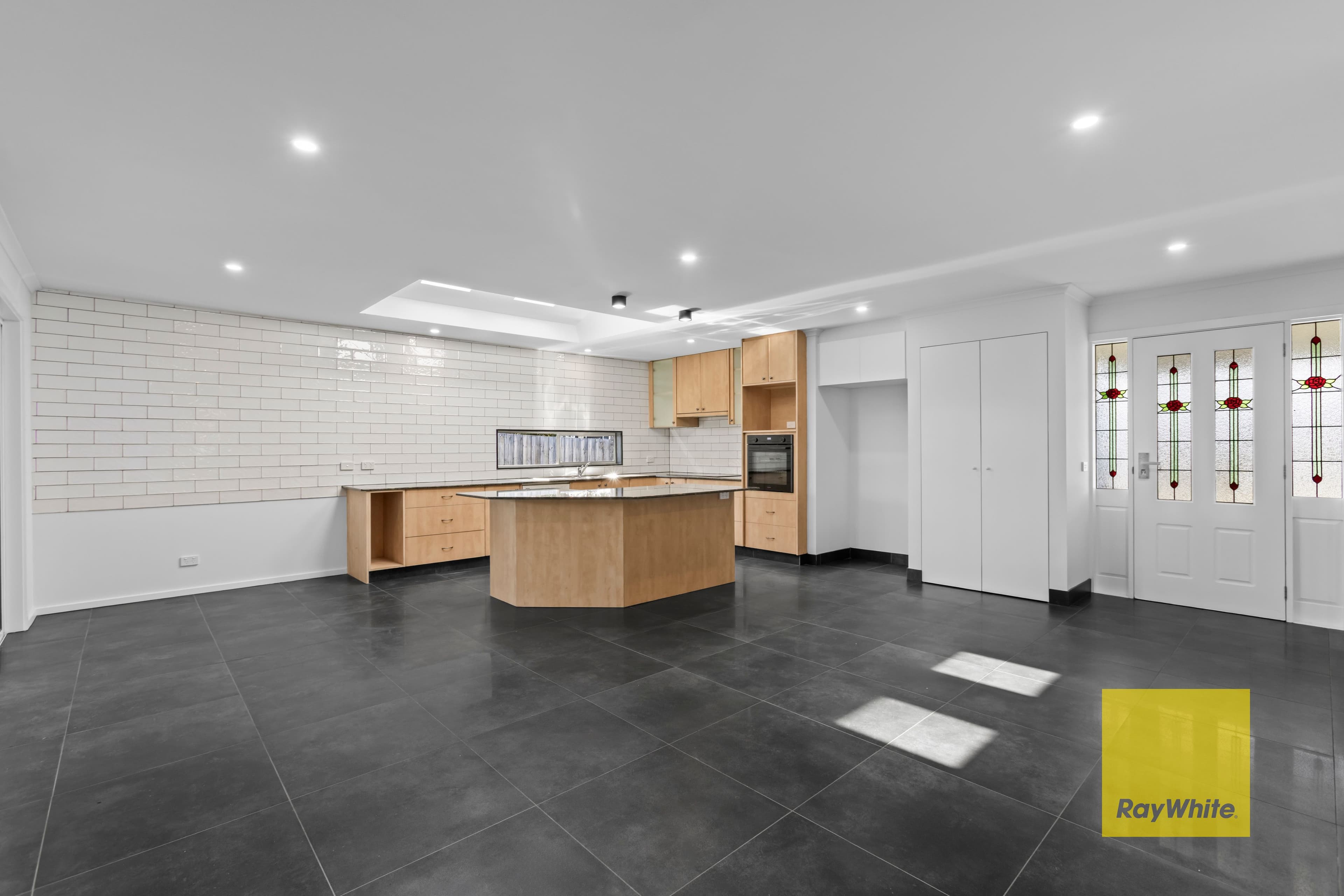 11 Griffith Street, Grovedale VIC 3216, Grovedale - Thumbnail 3