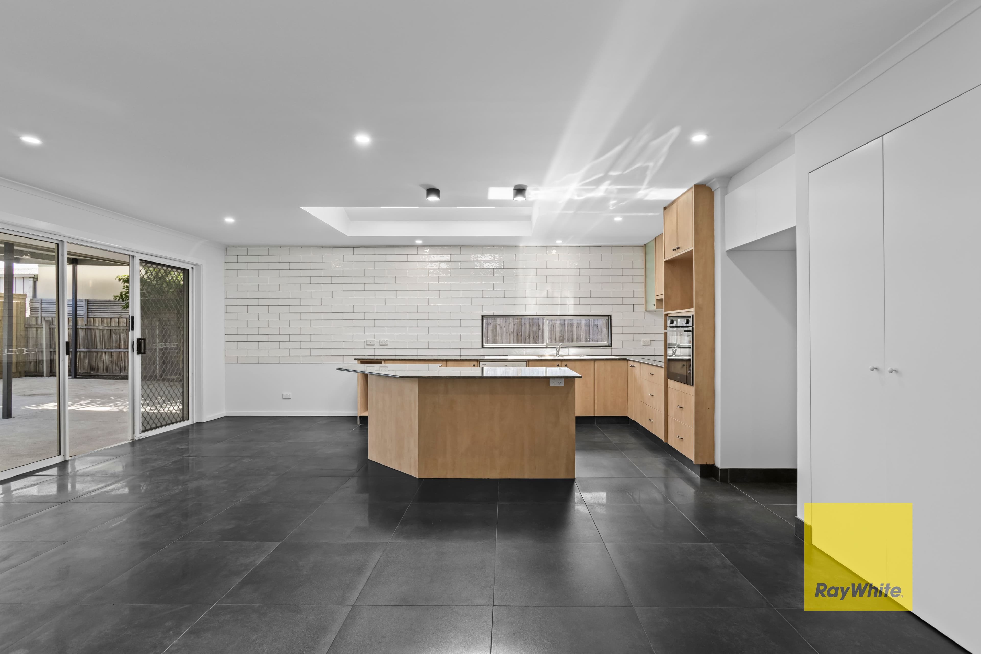 11 Griffith Street, Grovedale VIC 3216, Grovedale - Thumbnail 5