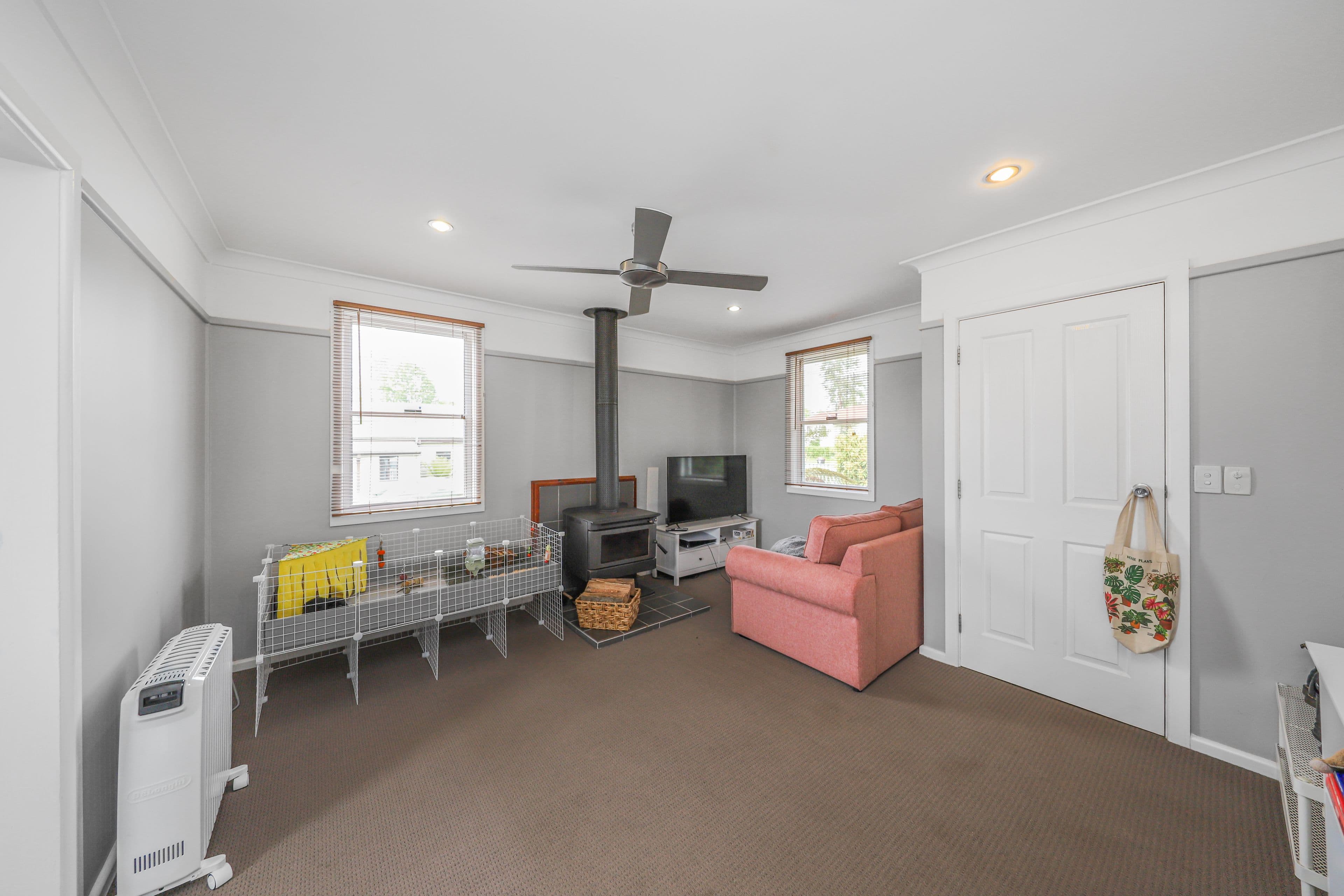 45 Mill Road, Batlow NSW 2730, Batlow - Thumbnail 2