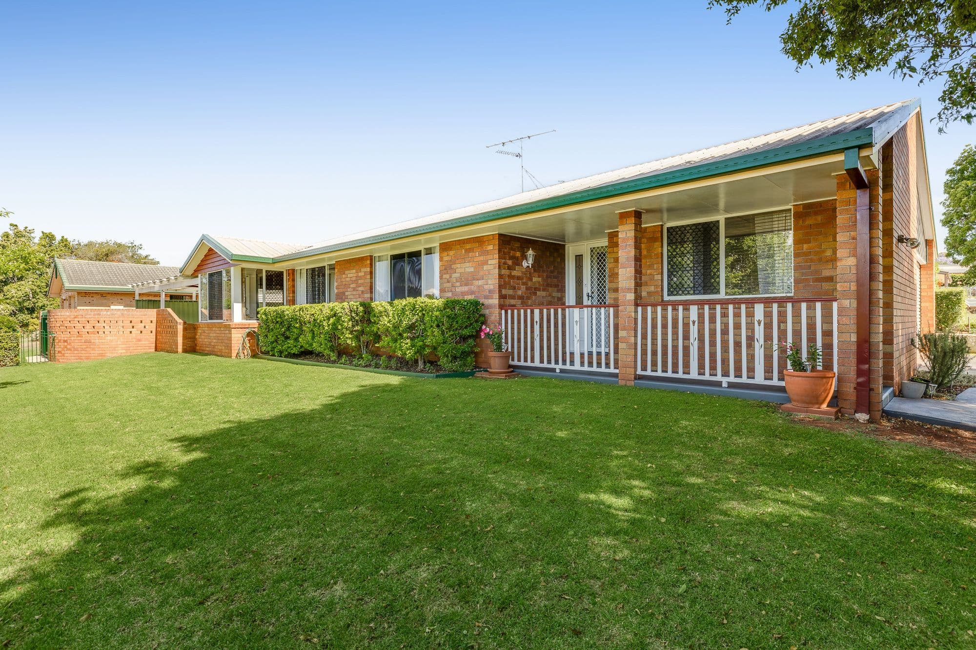 2 Marguerita Court, Centenary Heights QLD 4350, Centenary Heights - Thumbnail 2