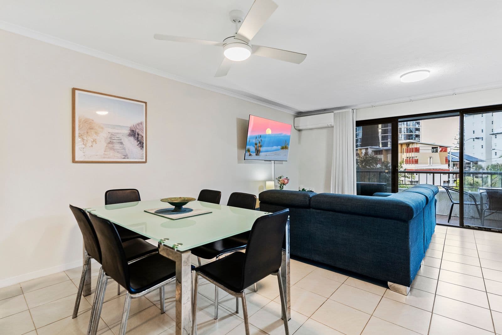 22 Second Avenue, Broadbeach QLD 4218, Broadbeach - Thumbnail 2