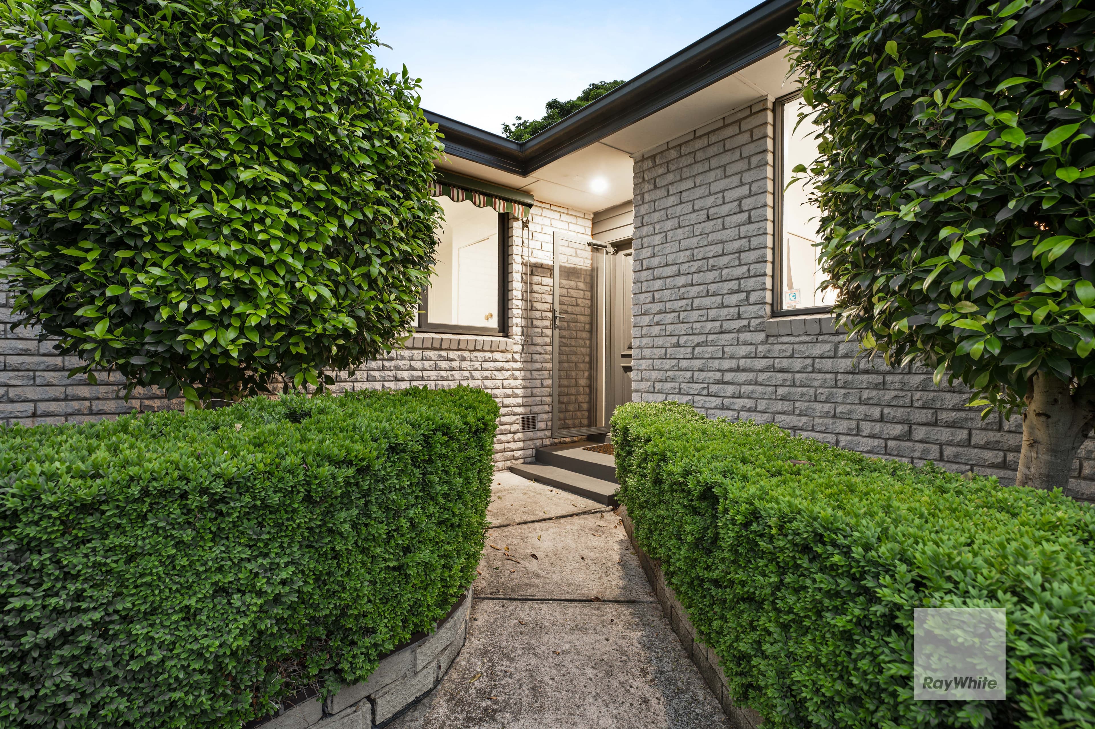 7 Dalton Place, Gladstone Park VIC 3043, Gladstone Park - Thumbnail 2