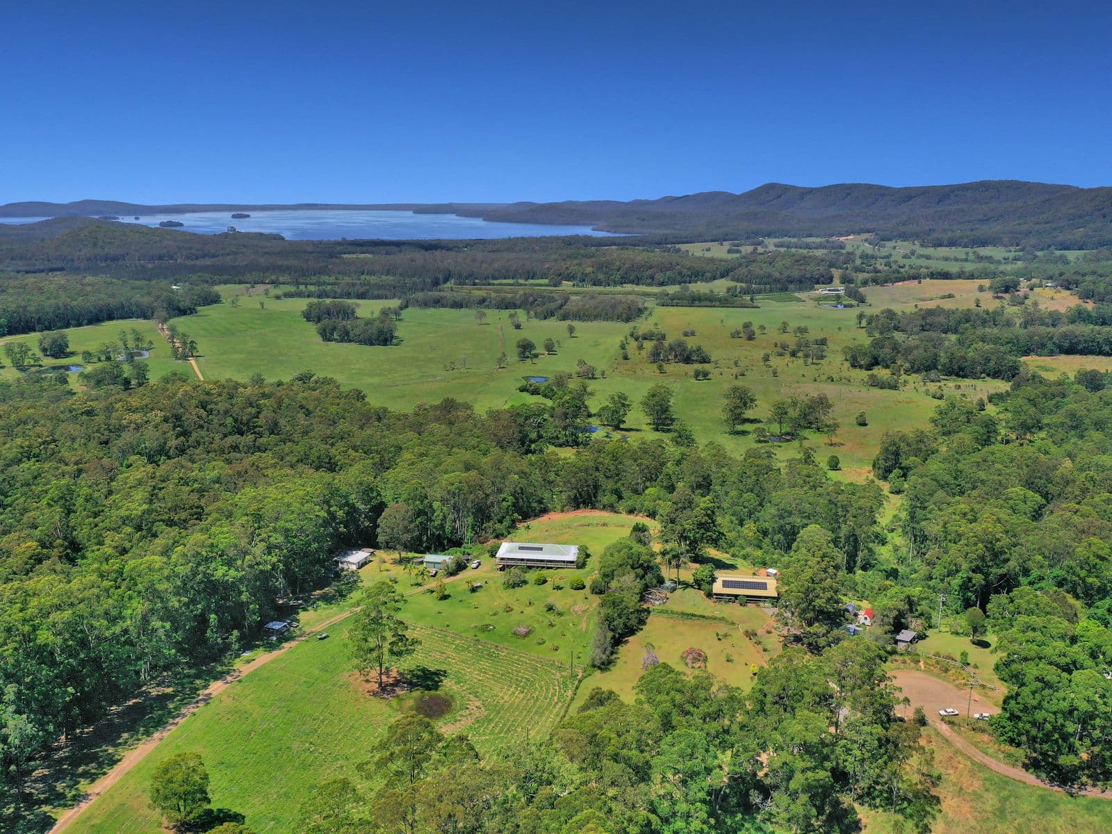 15 Pennys Lane, Topi Topi - Image 1