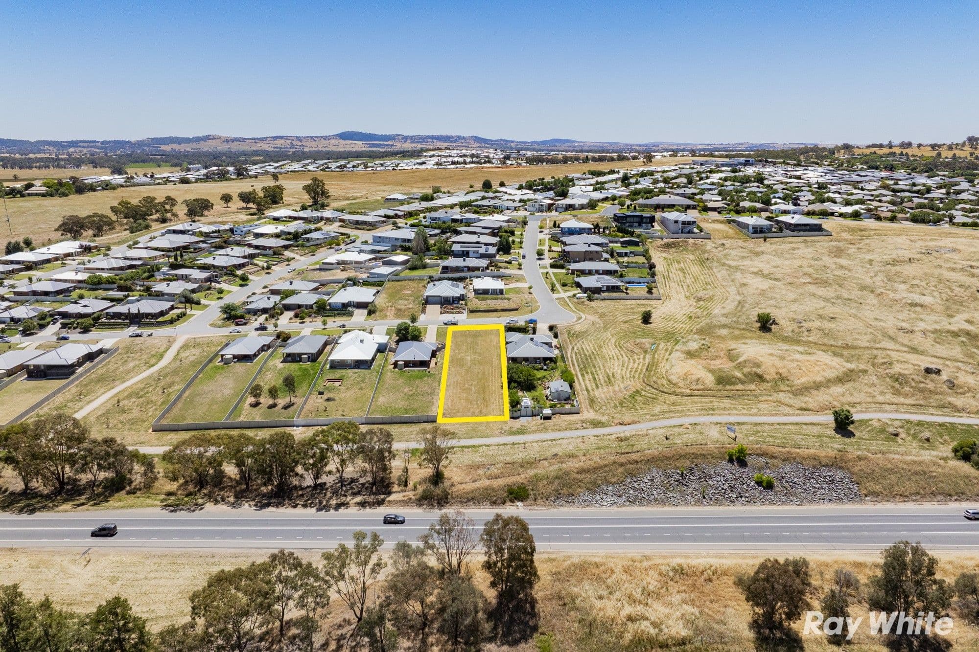 3 Sunvale Crescent, Estella NSW 2650, Estella - Thumbnail 5