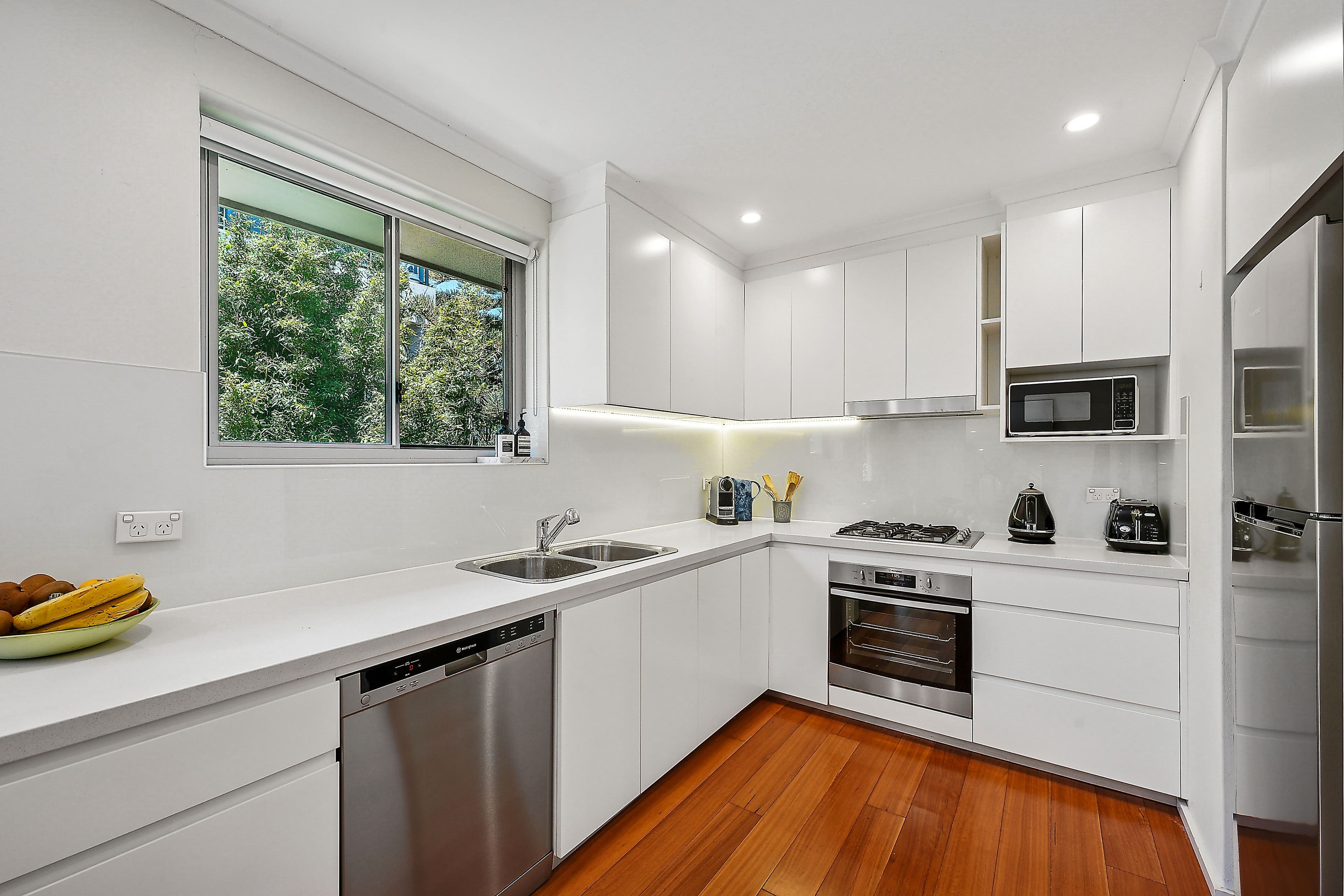 15 Wallis Parade, North Bondi NSW 2026, North Bondi - Thumbnail 5