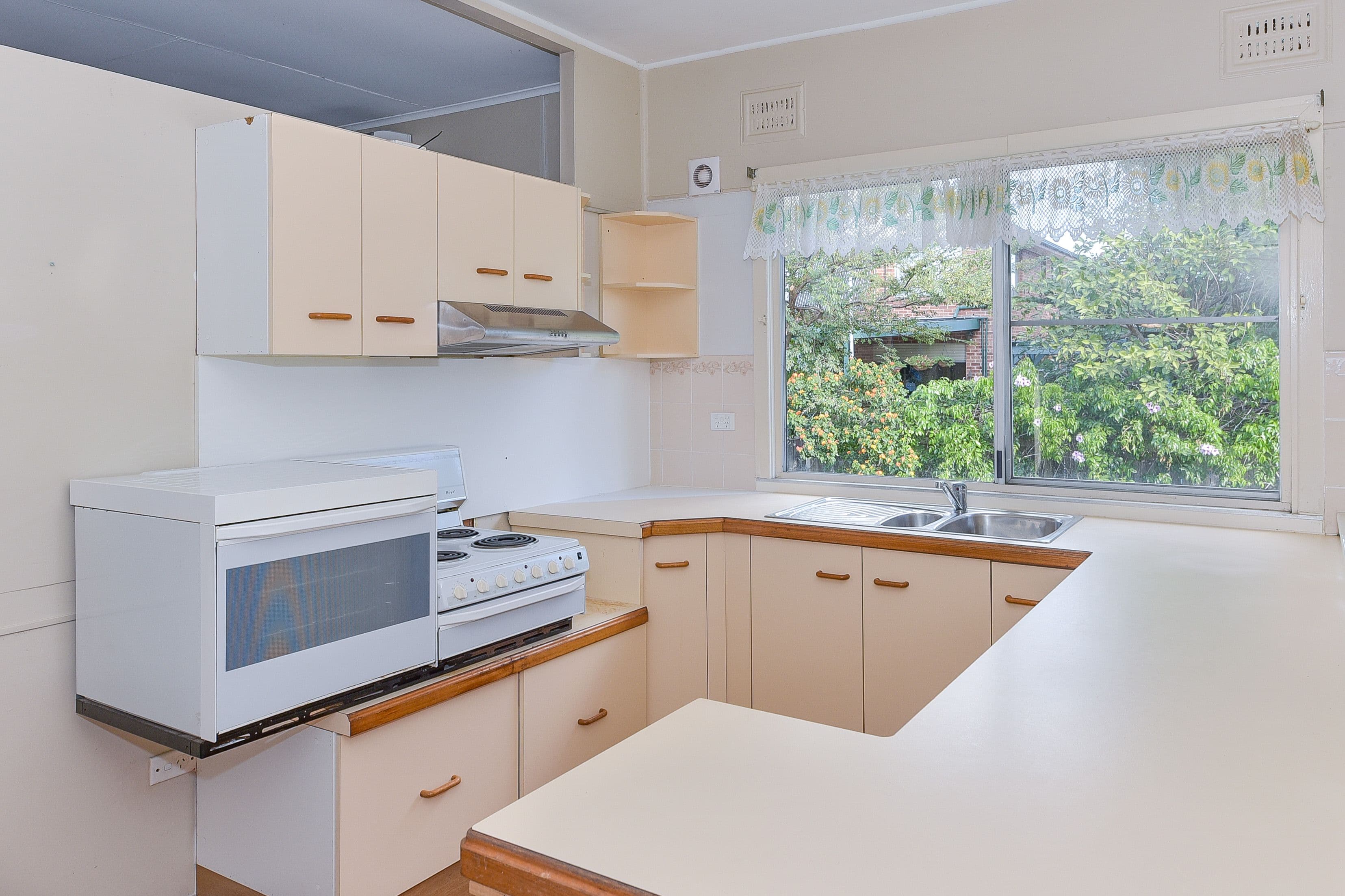 6 Restella Avenue, Davistown NSW 2251, Davistown - Thumbnail 2