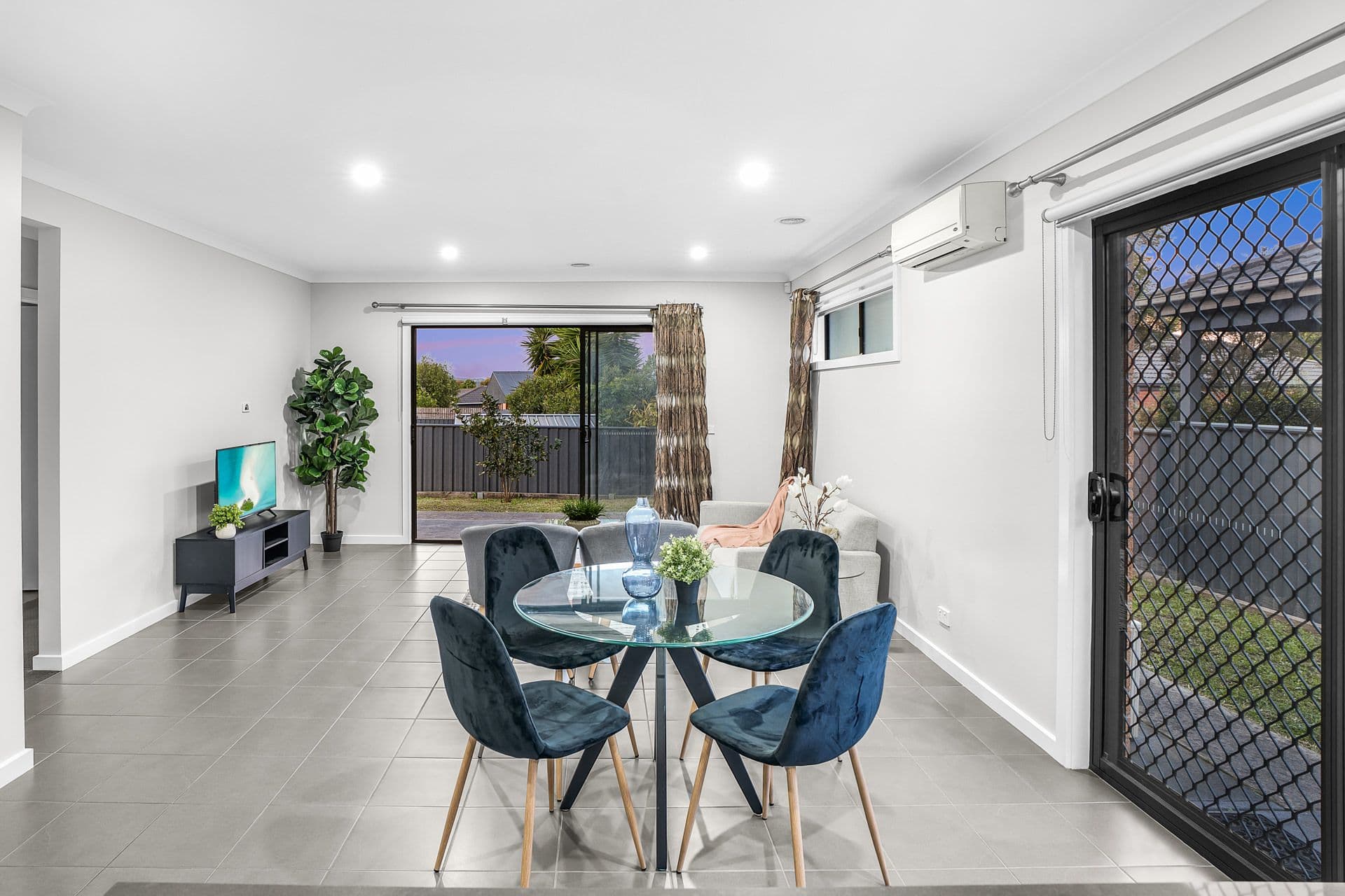 126 Alisma Boulevard, Cranbourne North VIC 3977, Cranbourne North - Thumbnail 4