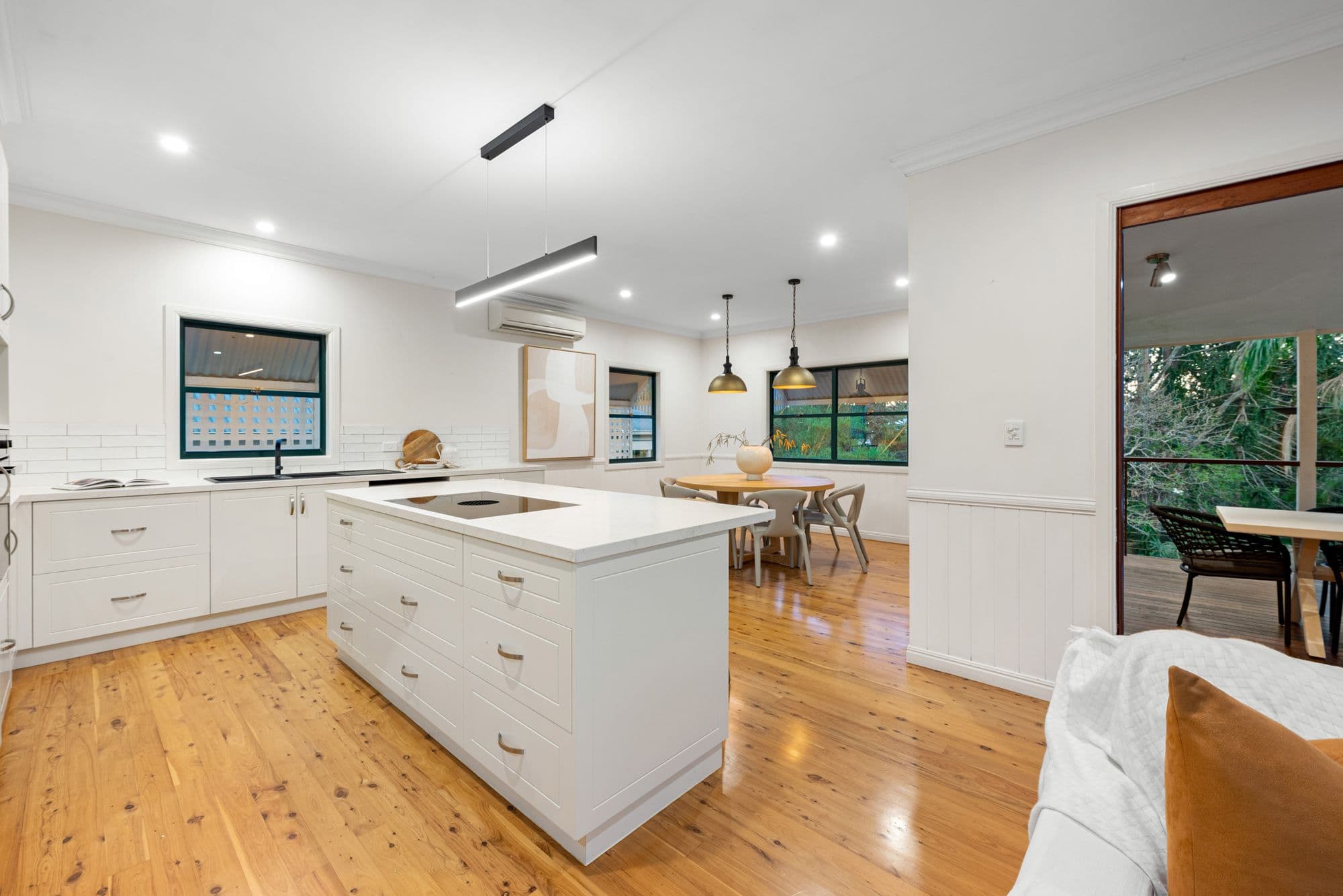31 Combles Road, Camp Hill QLD 4152, Camp Hill - Thumbnail 6