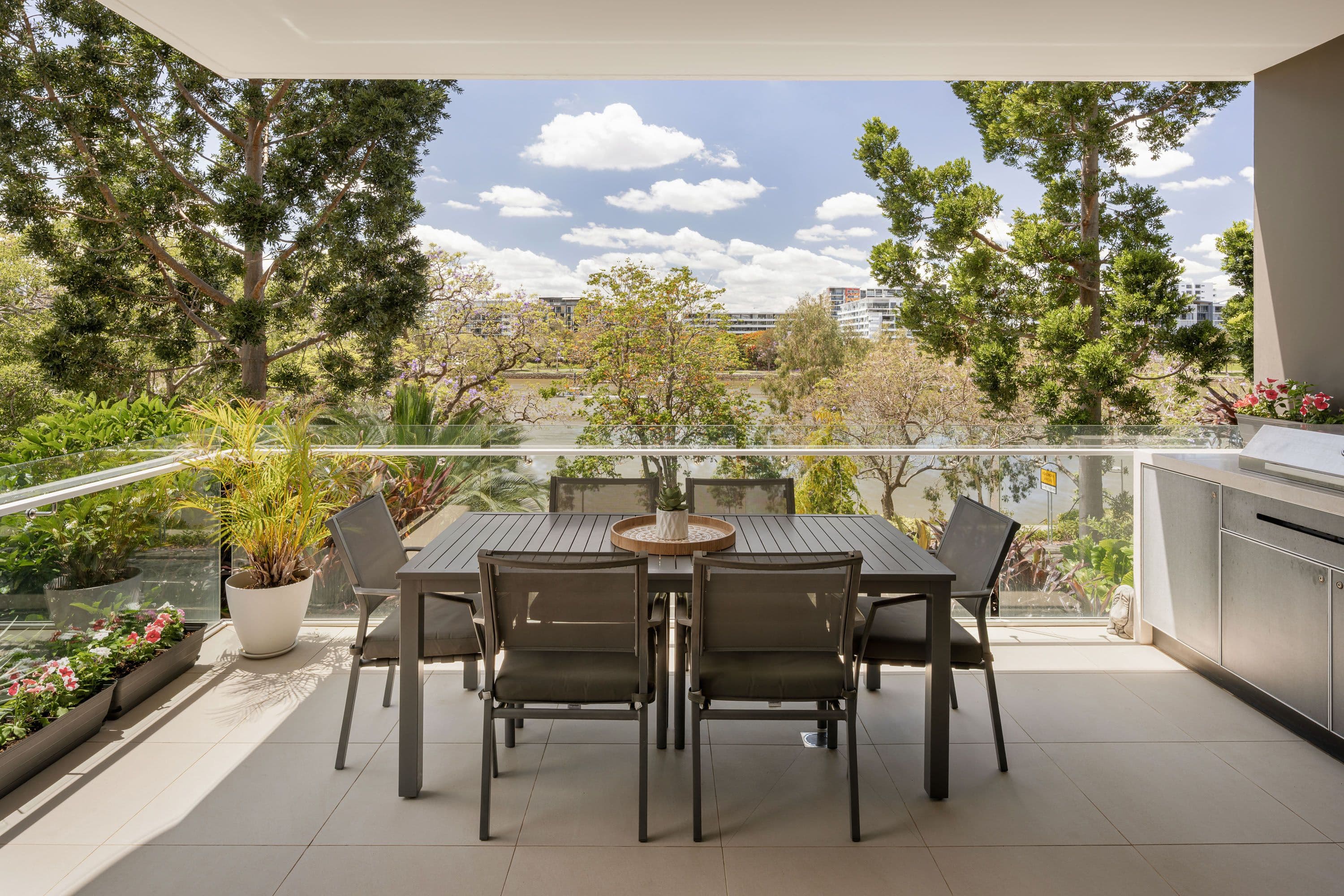 527 Coronation Drive, Toowong QLD 4066, Toowong - Thumbnail 2