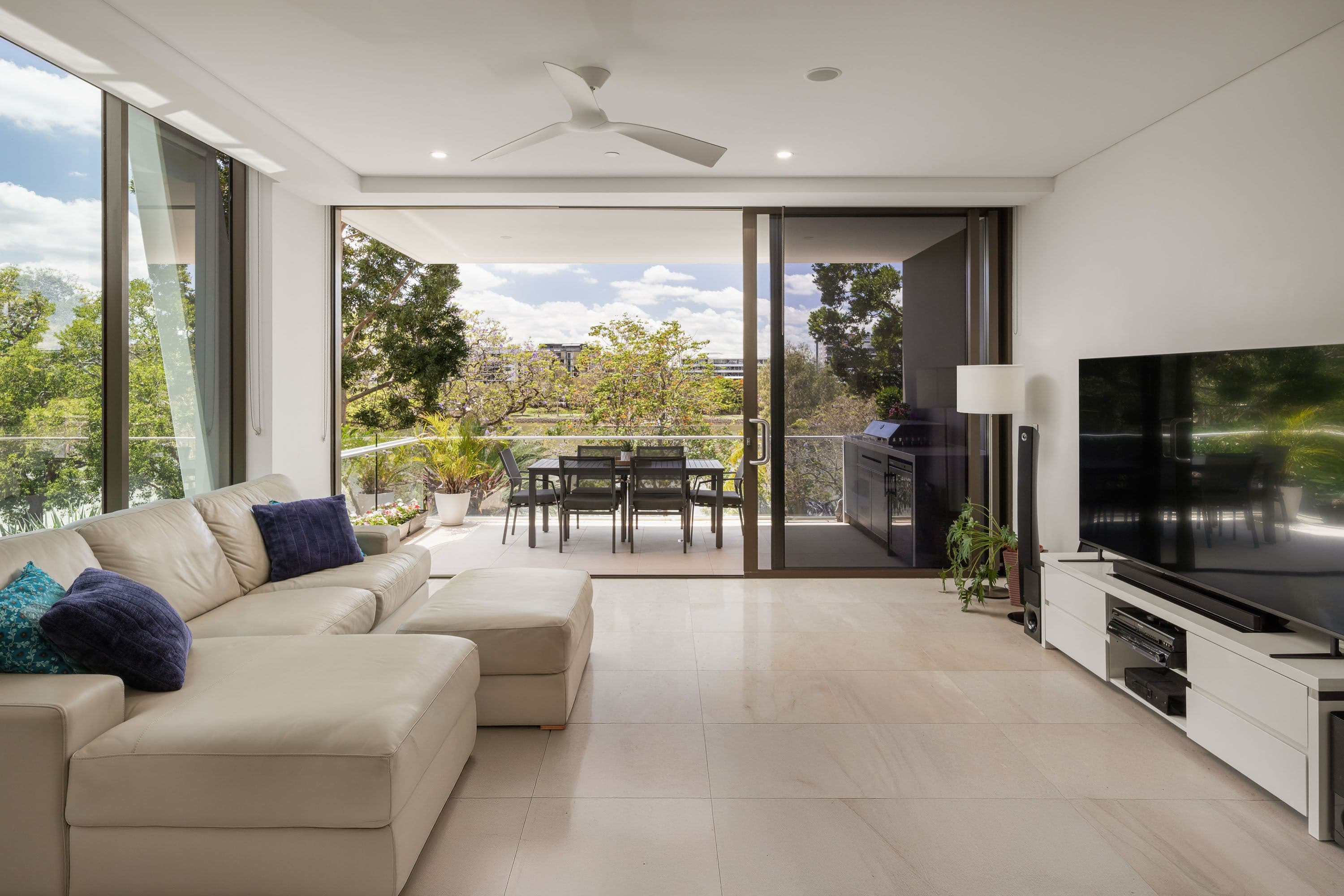 527 Coronation Drive, Toowong QLD 4066, Toowong - Thumbnail 4