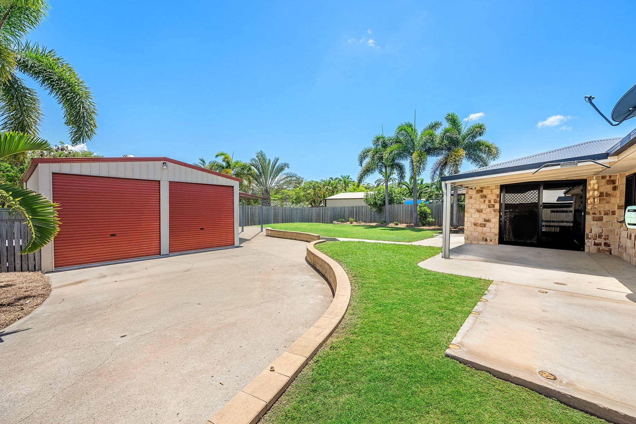 28 Col Brown Avenue, Clinton QLD 4680, Clinton - Thumbnail 2