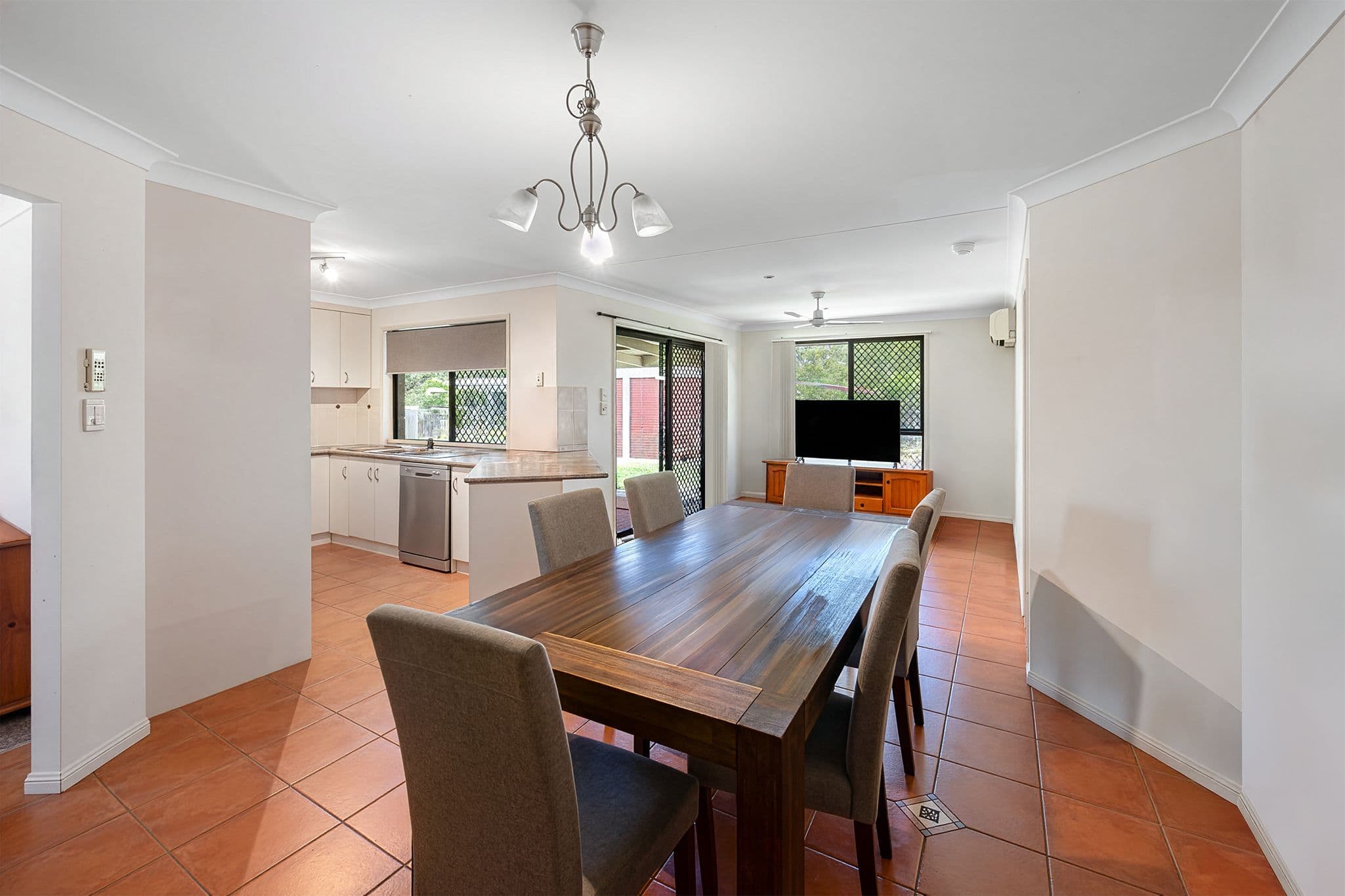 28 Col Brown Avenue, Clinton QLD 4680, Clinton - Thumbnail 6