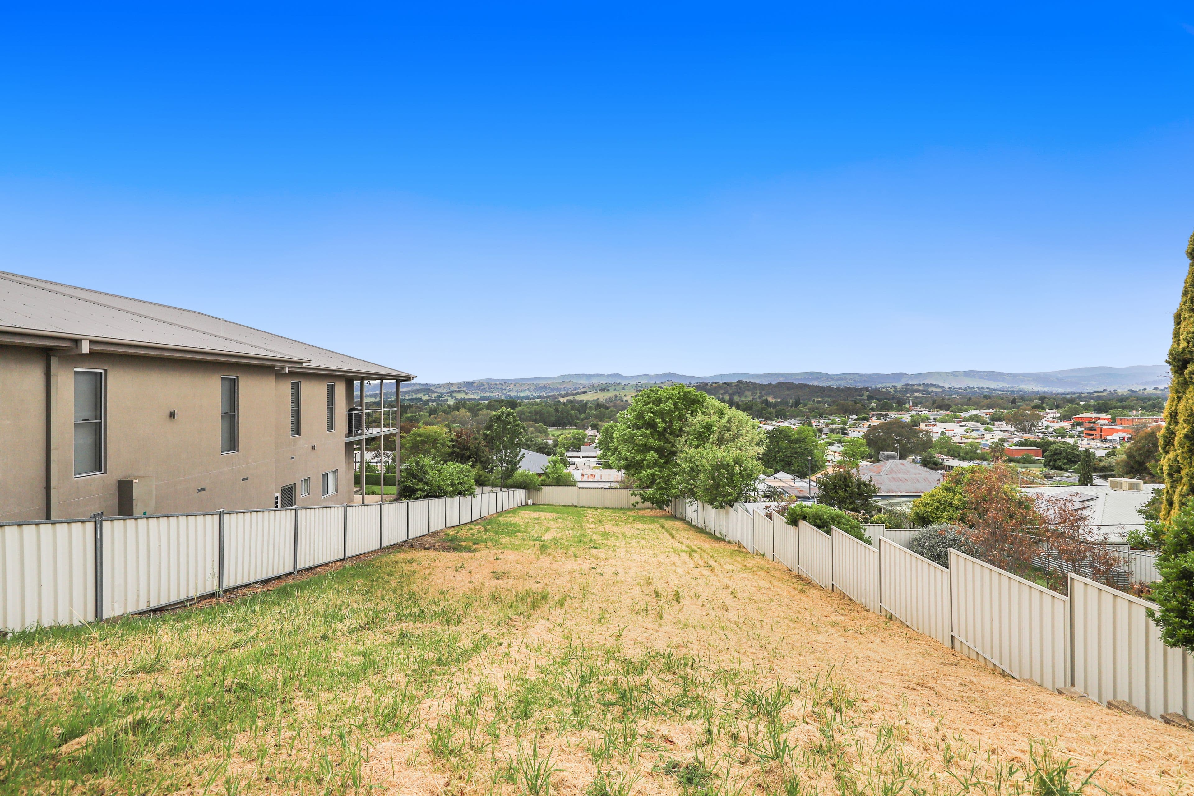 2B Burbury Mews, Tumut NSW 2720, Tumut - Thumbnail 2