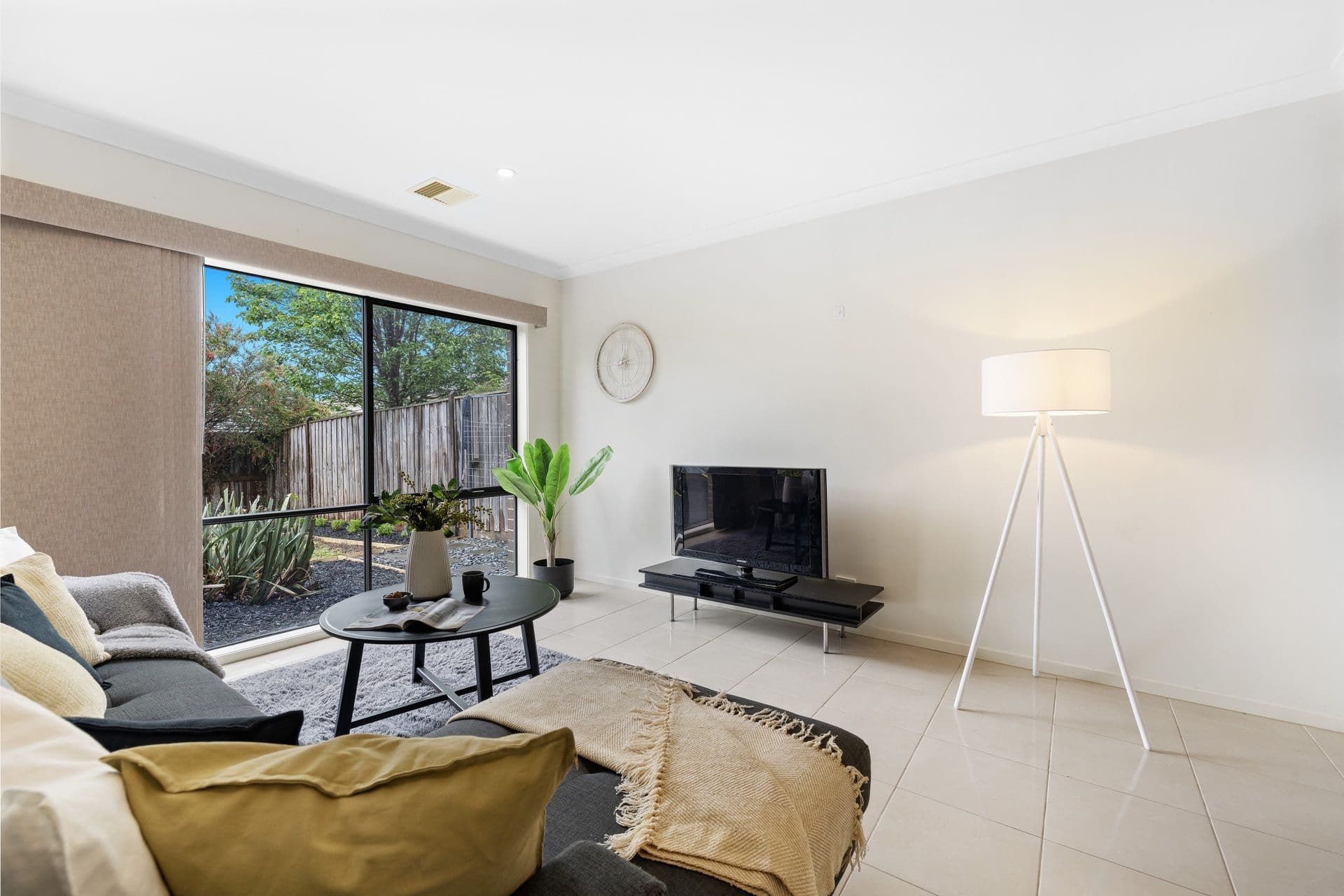 13 Tweed Road, Clyde North VIC 3978, Clyde North - Thumbnail 5