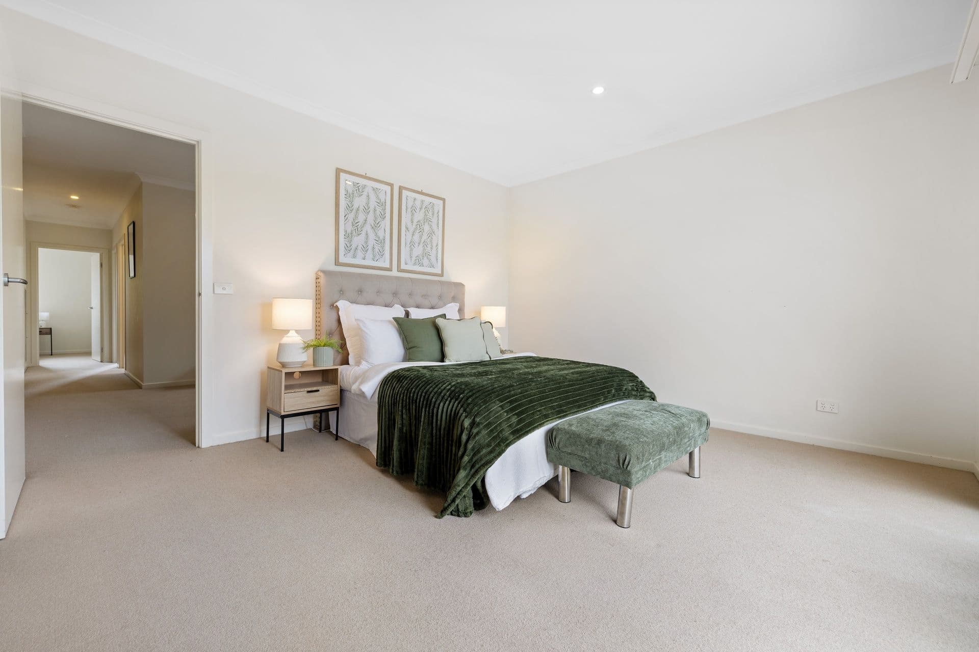 13 Tweed Road, Clyde North VIC 3978, Clyde North - Thumbnail 7