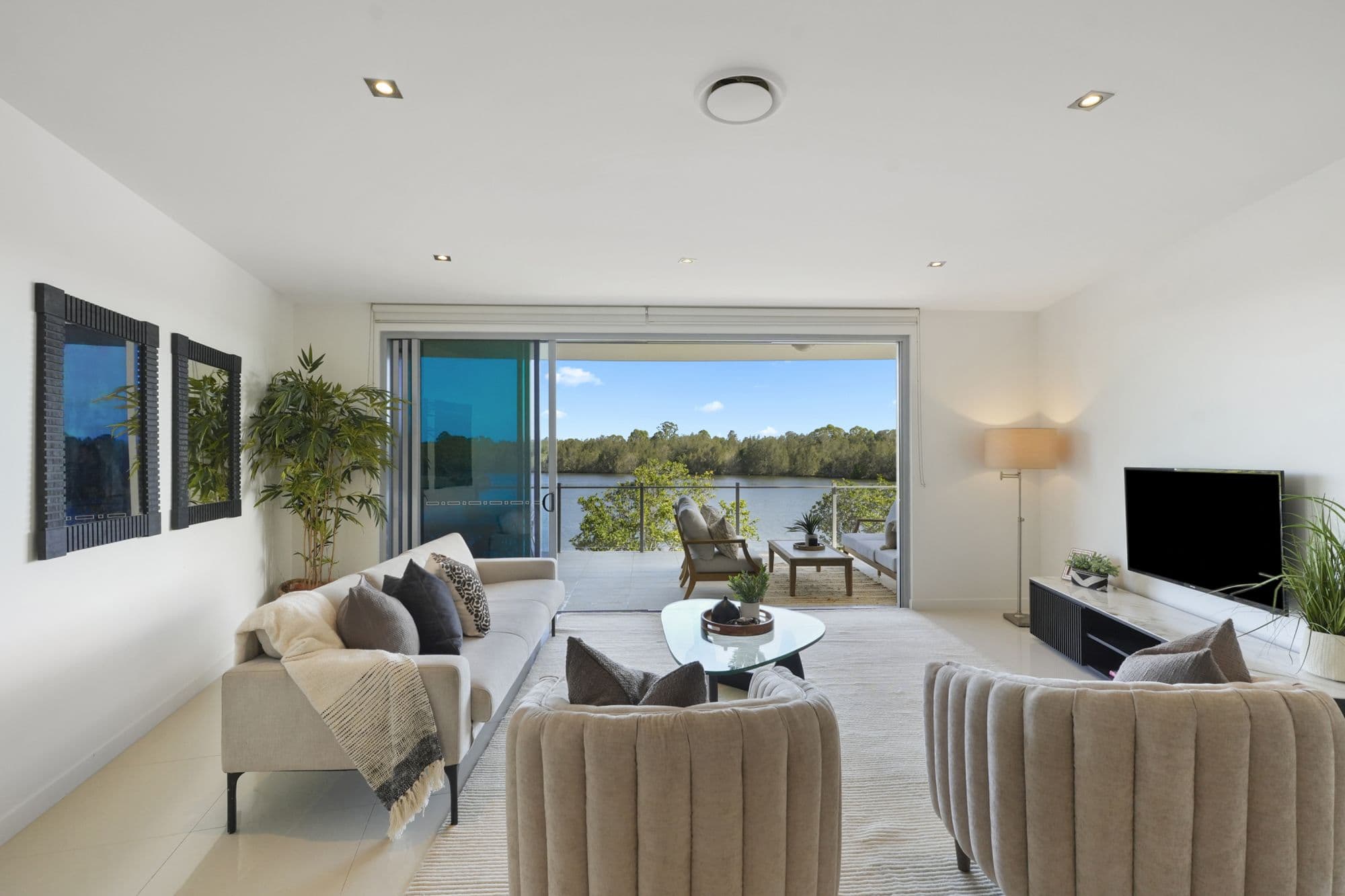 3046 Quay South Drive, Carrara QLD 4211, Carrara - Thumbnail 8