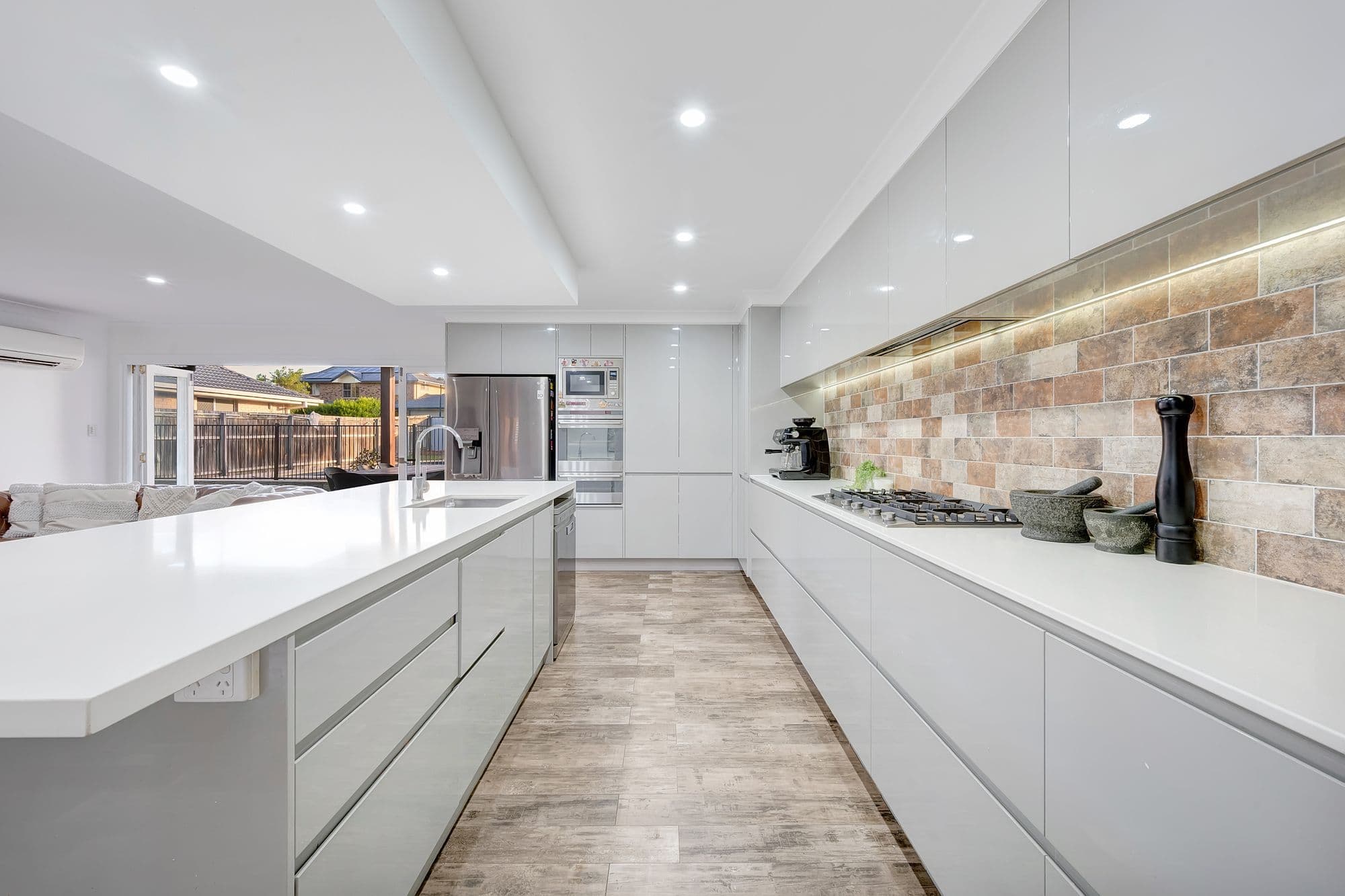 98 Bannockburn Crescent, Parkinson QLD 4115, Parkinson - Thumbnail 5