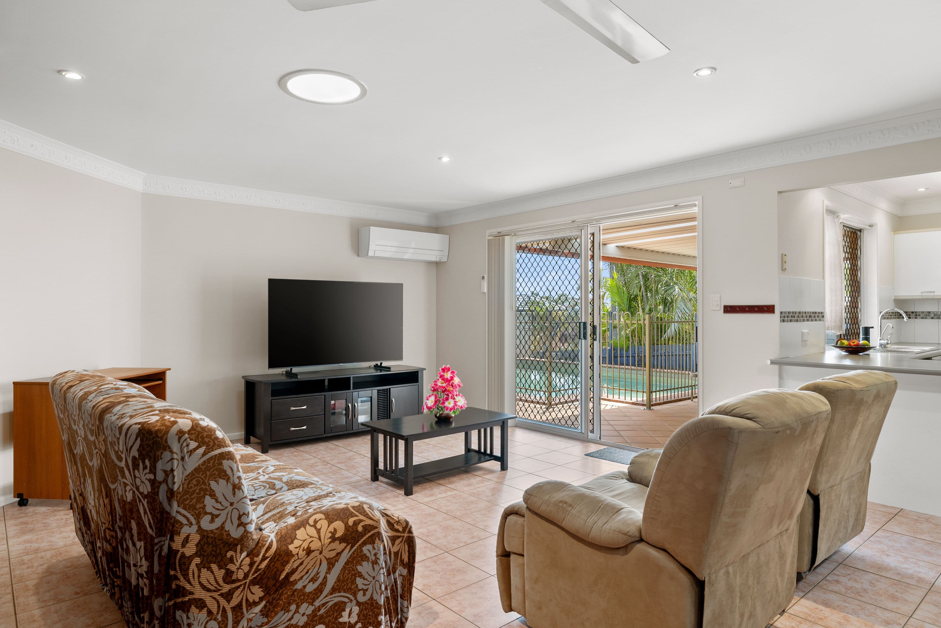 106 Pallert Street, Middle Park QLD 4074, Middle Park - Thumbnail 6