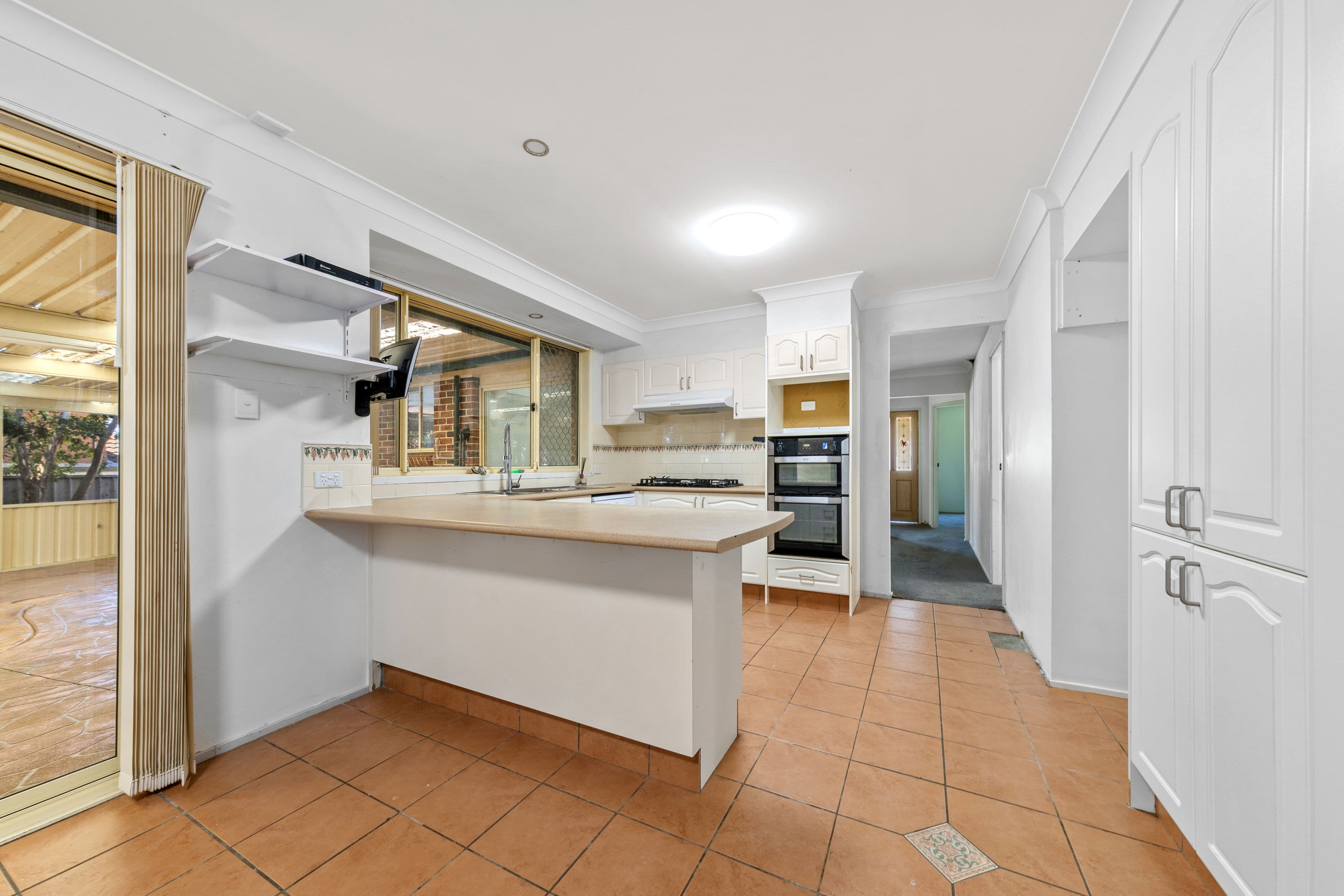3 Oxford Drive, Lake Haven NSW 2263, Lake Haven - Thumbnail 2