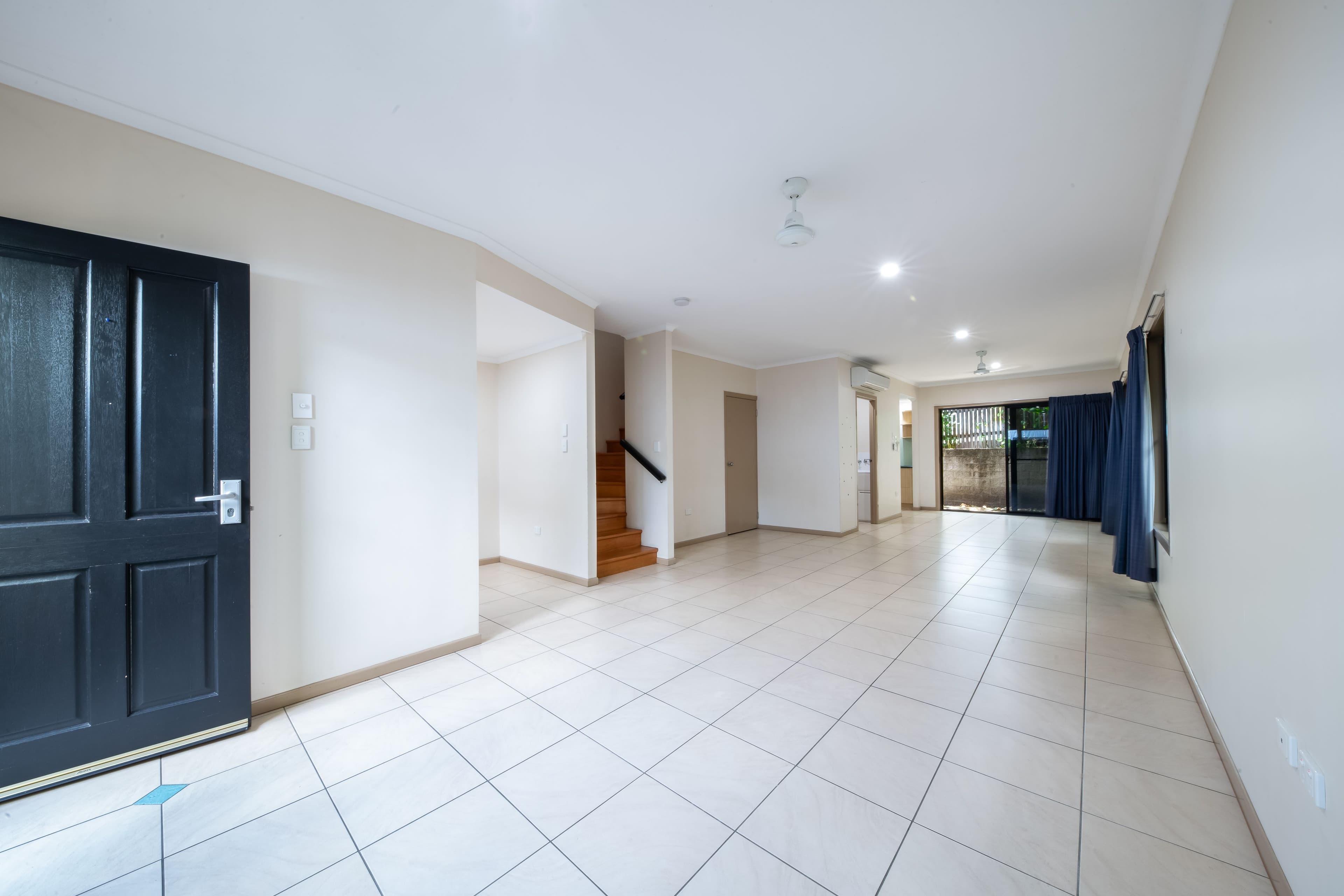 164 Shute Harbour Road, Cannonvale QLD 4802, Cannonvale - Thumbnail 2