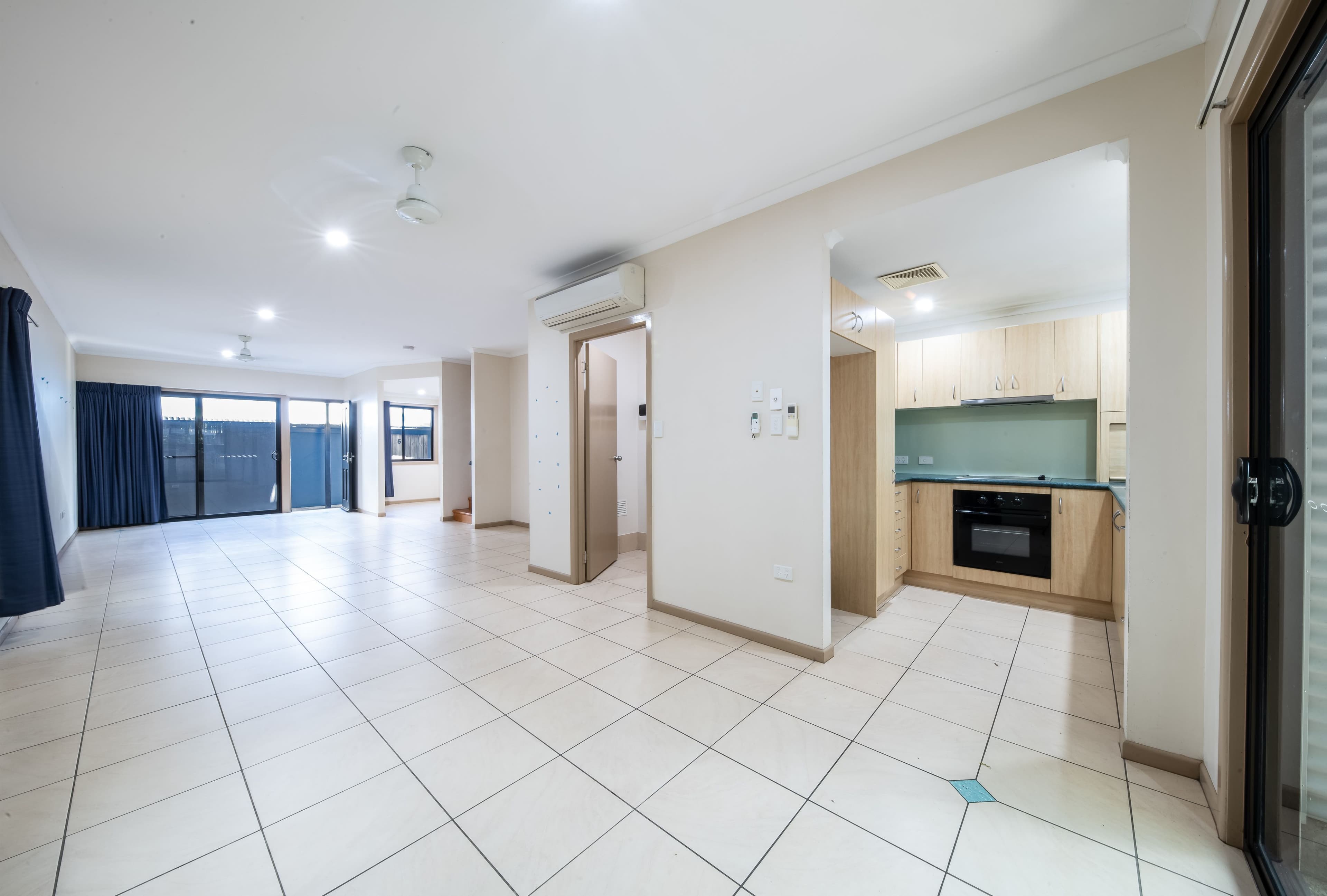 164 Shute Harbour Road, Cannonvale QLD 4802, Cannonvale - Thumbnail 3