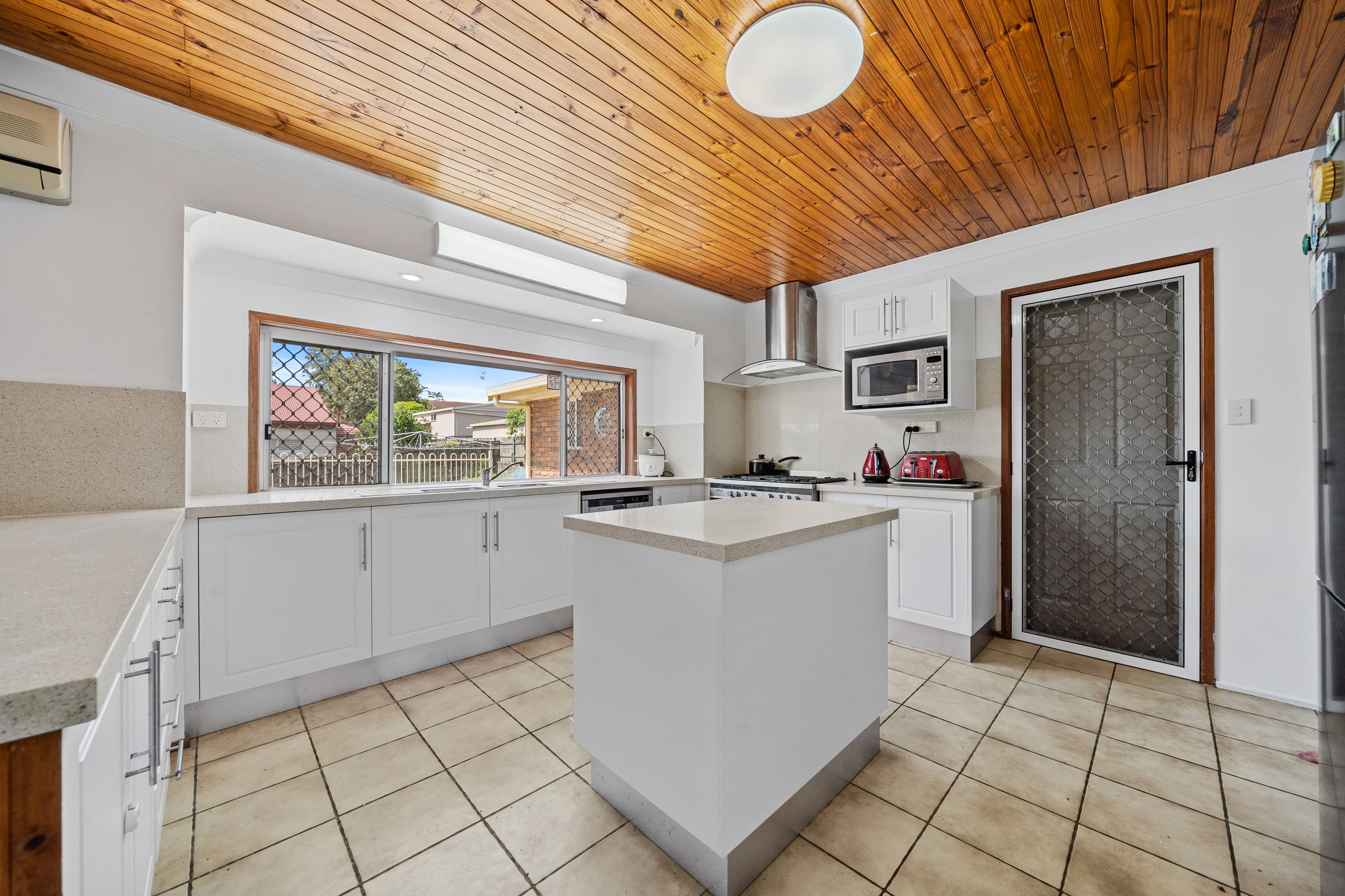 3 Jasmine Crescent, Shailer Park QLD 4128, Shailer Park - Thumbnail 4