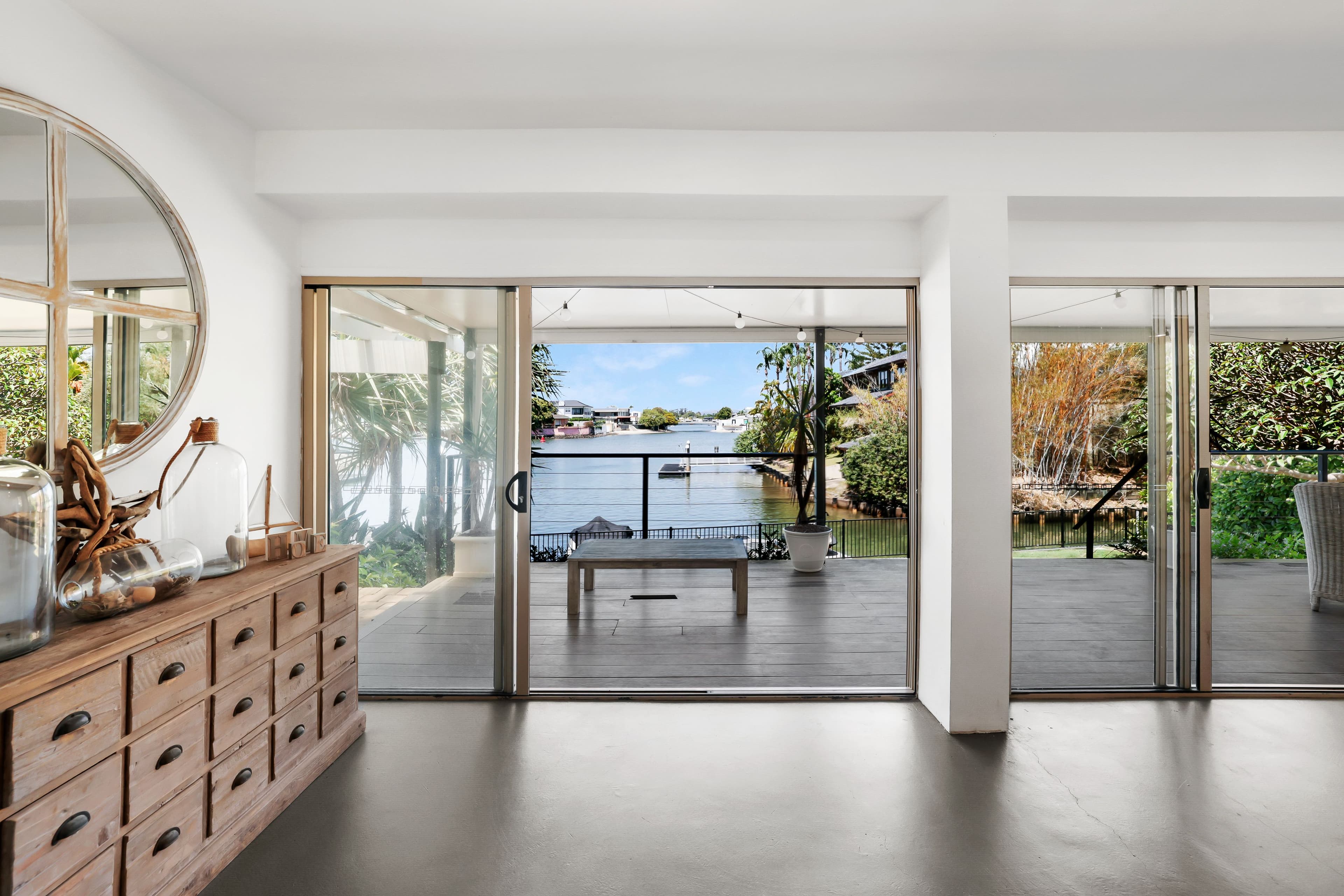 12 Rapallo Avenue, Isle Of Capri QLD 4217, Isle Of Capri - Thumbnail 2