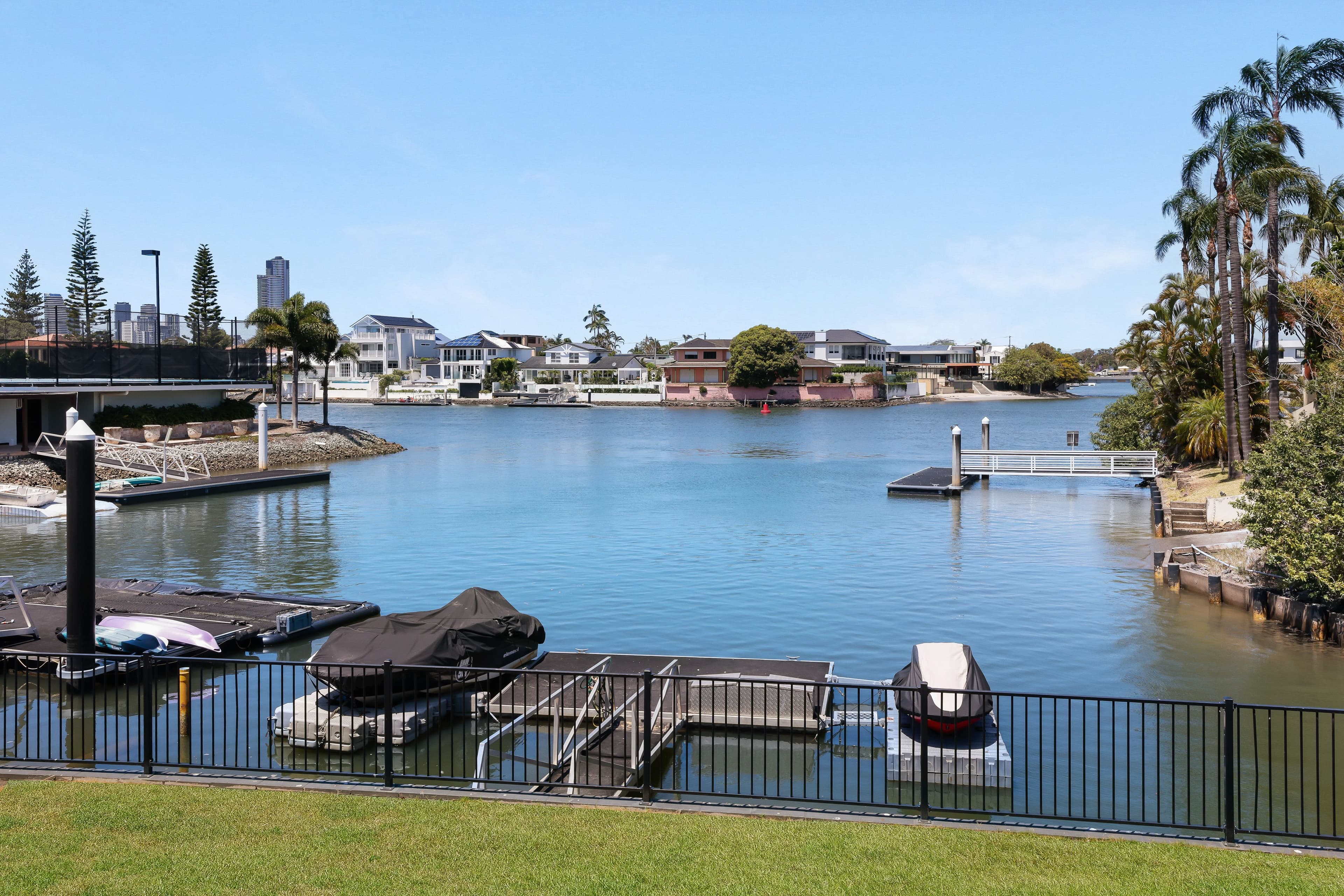 12 Rapallo Avenue, Isle Of Capri QLD 4217, Isle Of Capri - Thumbnail 4