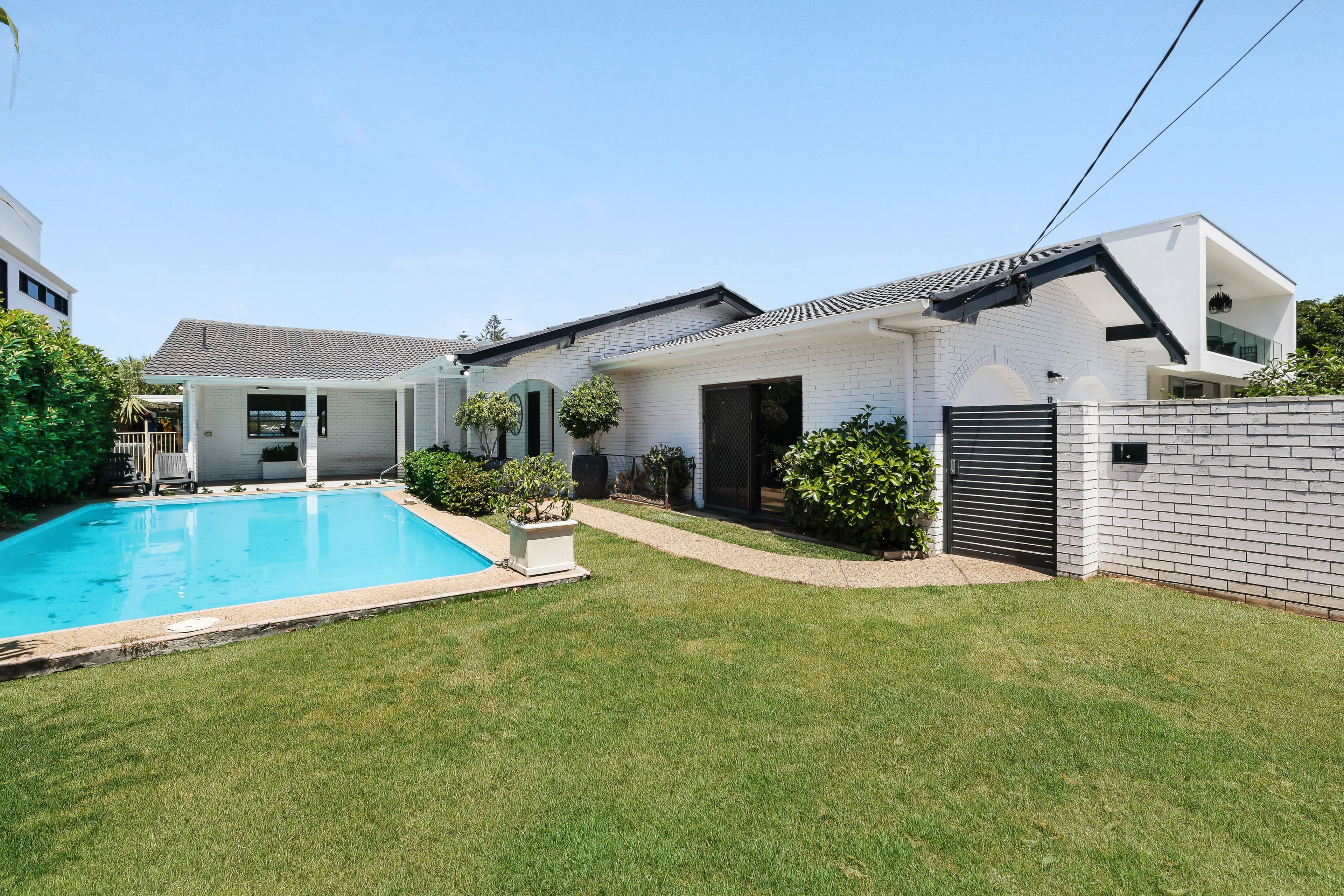 12 Rapallo Avenue, Isle Of Capri QLD 4217, Isle Of Capri - Thumbnail 5