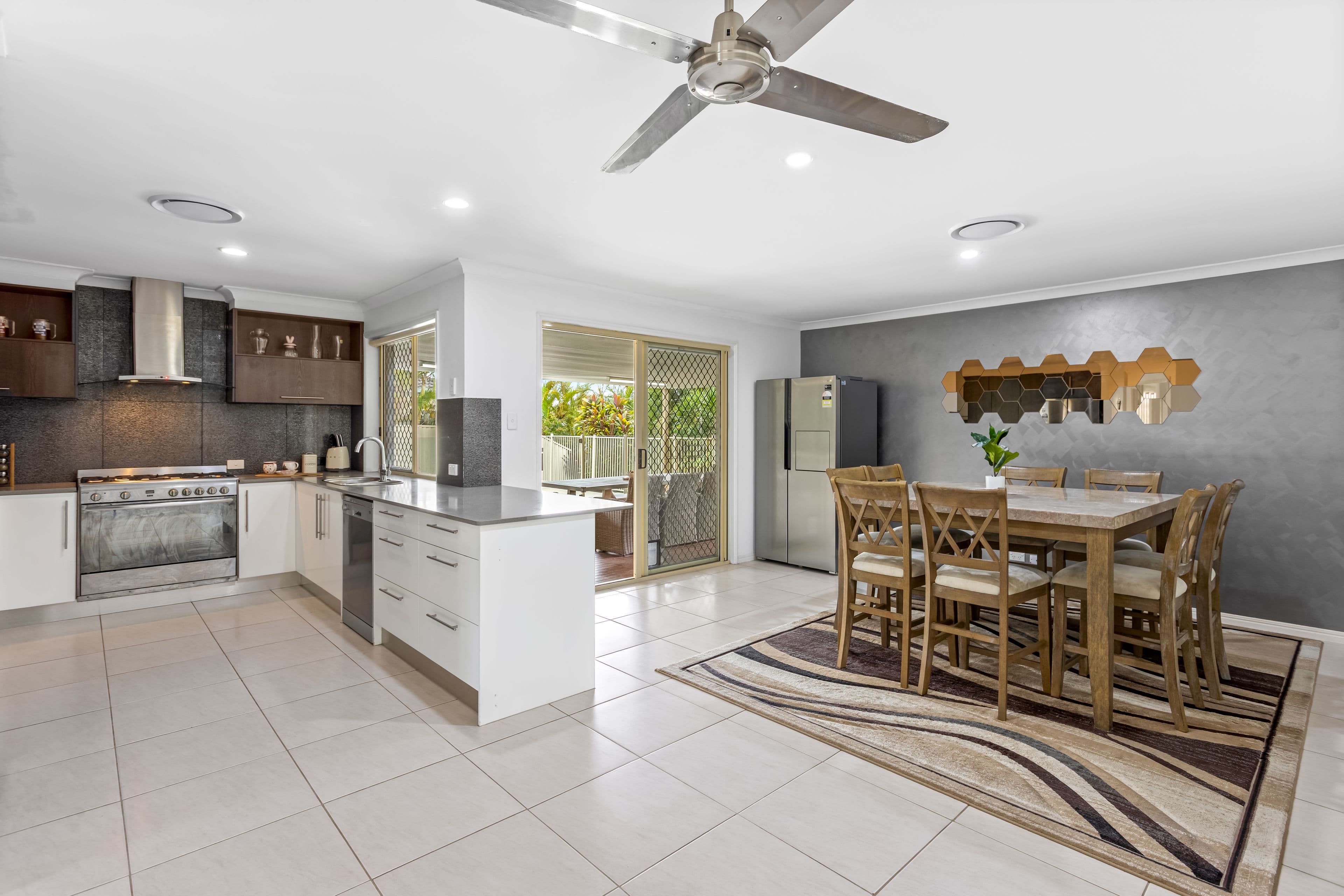 23 Tiger Drive, Arundel QLD 4214, Arundel - Thumbnail 6