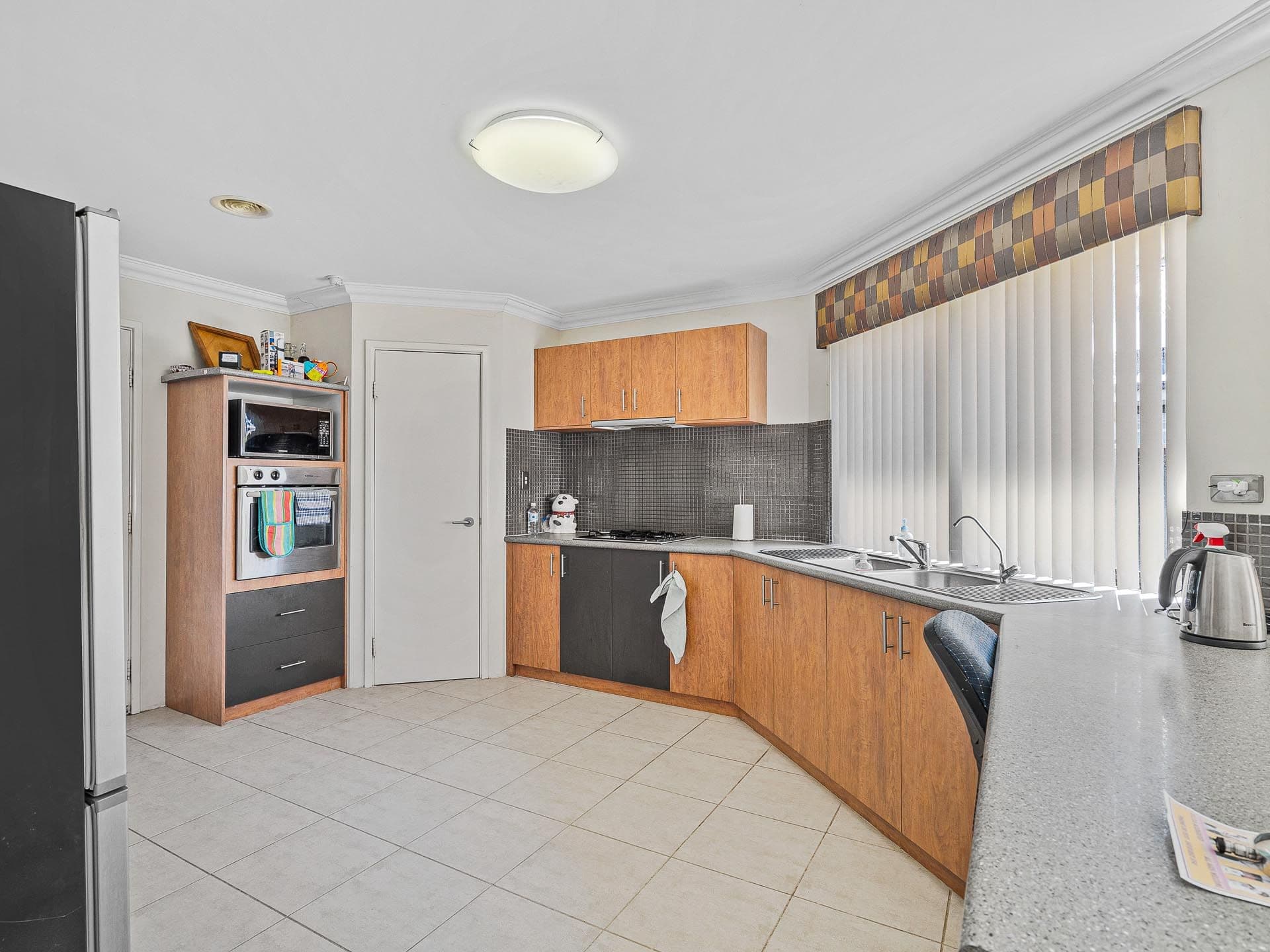 8 Dalona Parkway, Lakelands WA 6180, Lakelands - Thumbnail 2