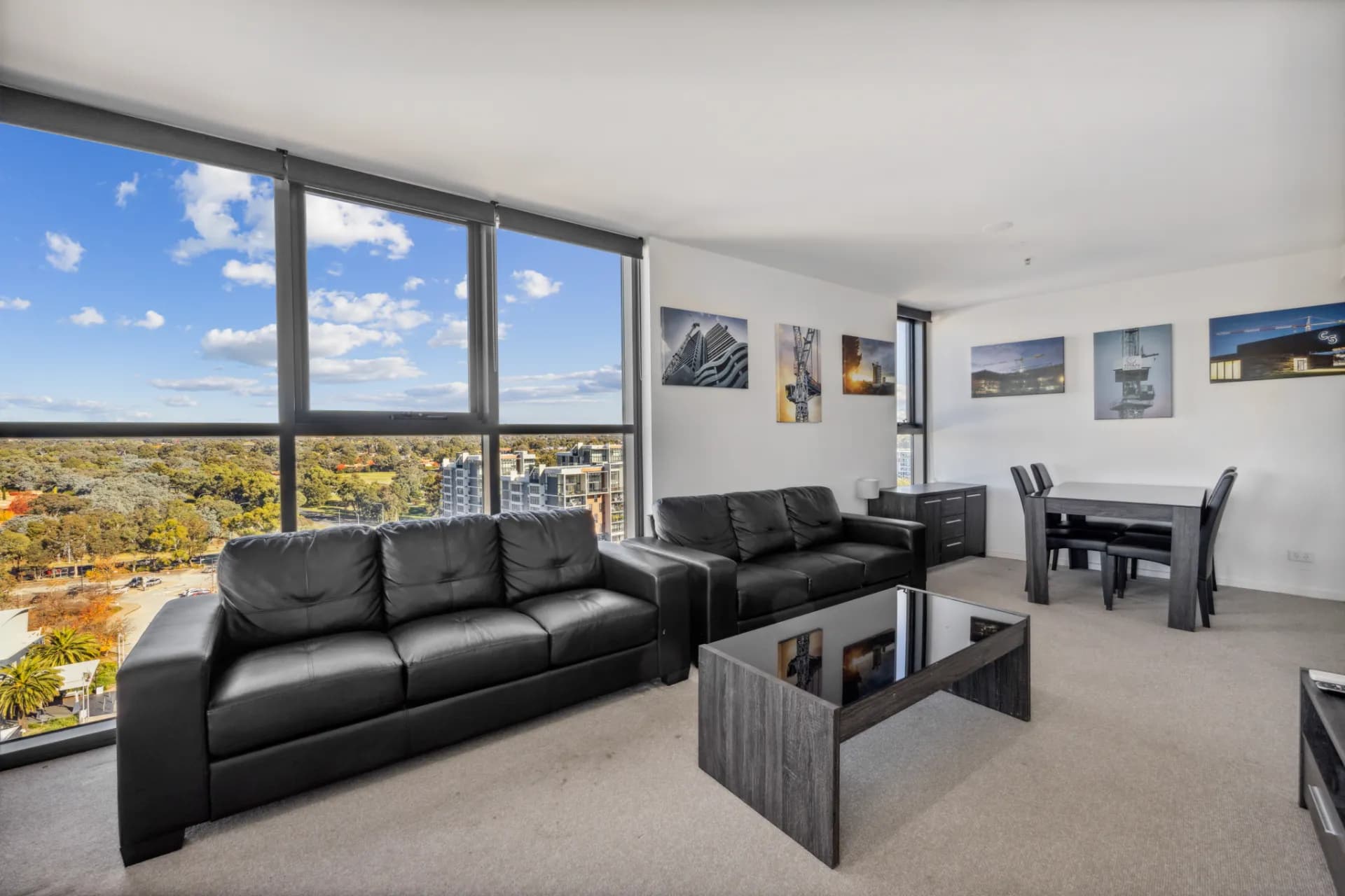 1216/120 Eastern Valley Way, Belconnen., Belconnen - Thumbnail 2