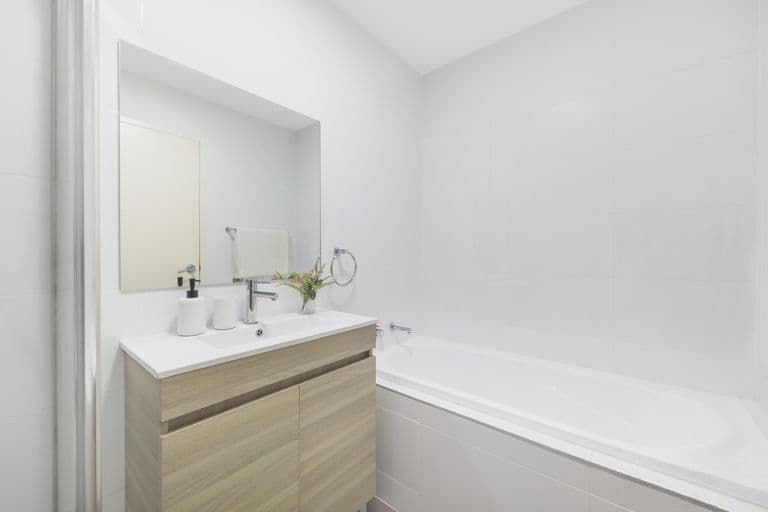 538 woodville Road, Guildford NSW 2161, Guildford - Thumbnail 7