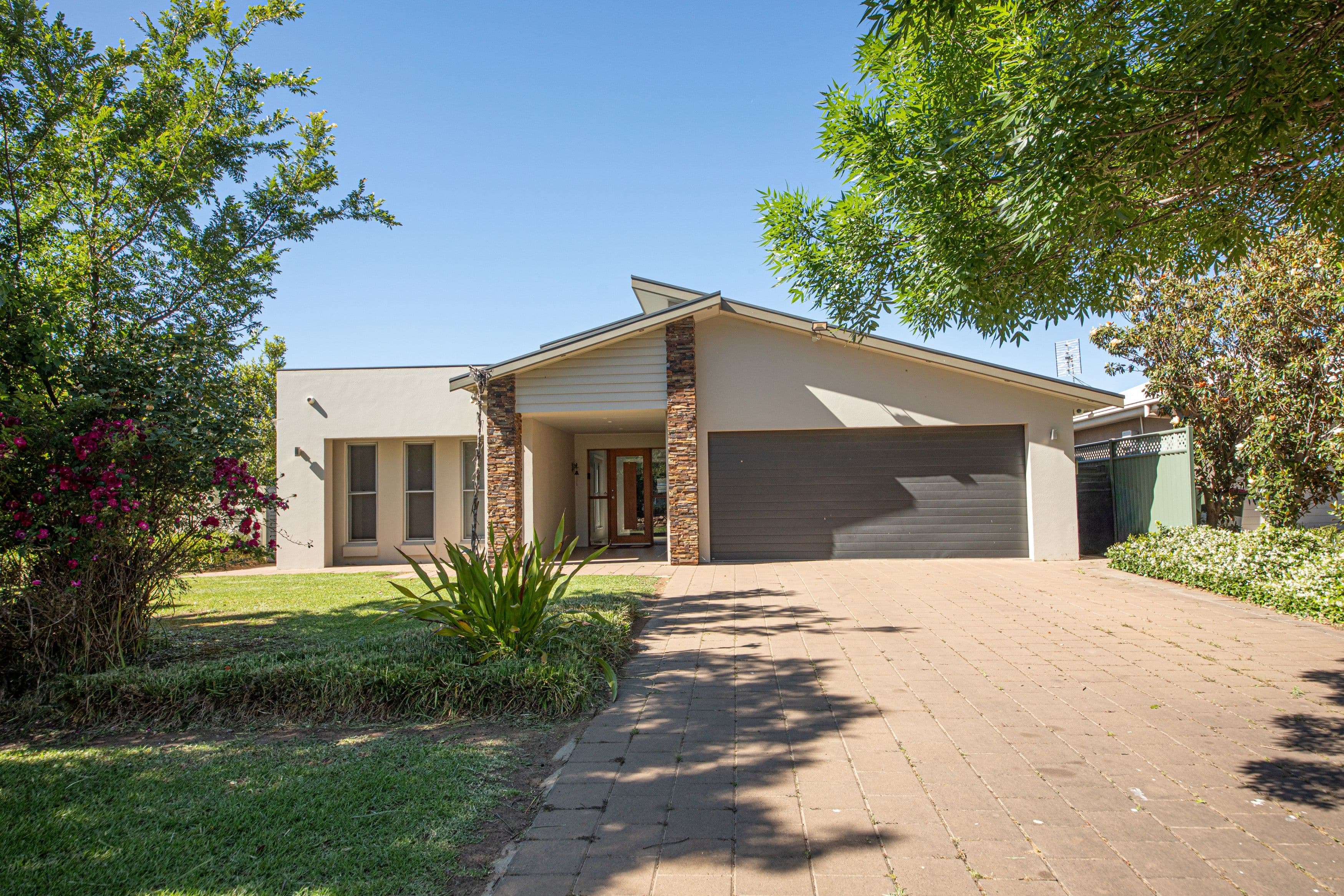 13 Southlakes Parade, Dubbo NSW 2830, Dubbo - Image 1
