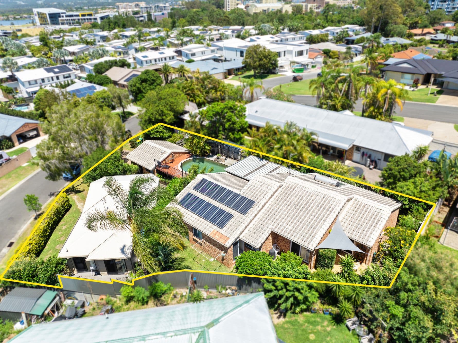 38 Beaconsfield Drive, Burleigh Waters QLD 4220, Burleigh Waters - Image 1