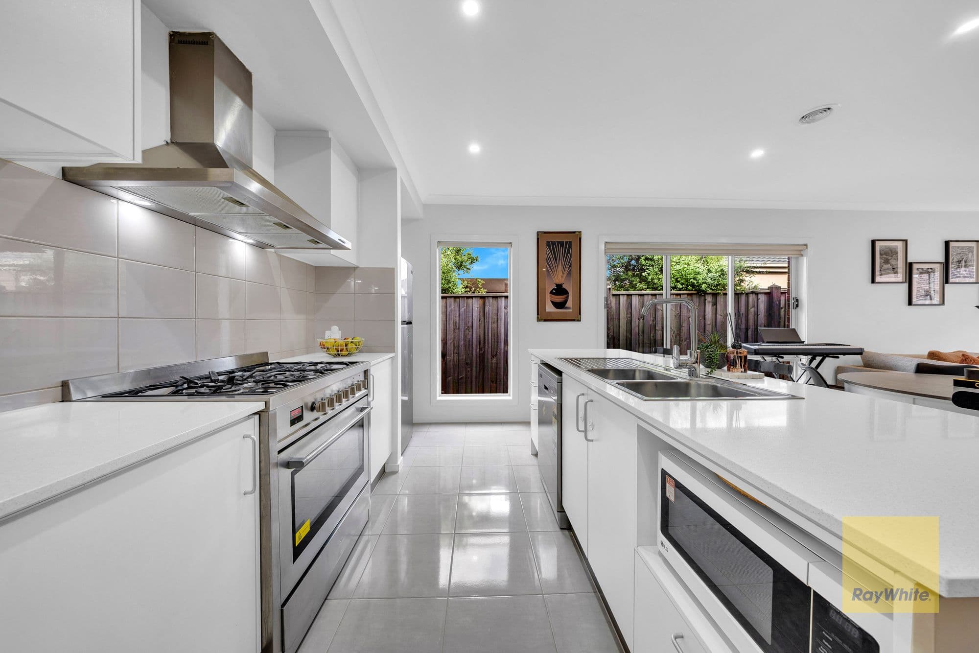 38 Dingo Street, Point Cook VIC 3030, Point Cook - Thumbnail 8