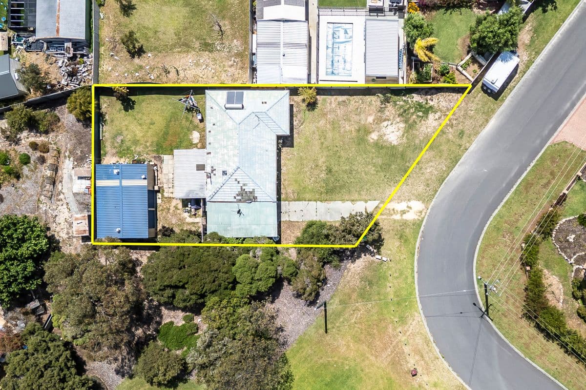 18 Leichhardt Drive, Two Rocks WA 6037, Two Rocks - Thumbnail 3