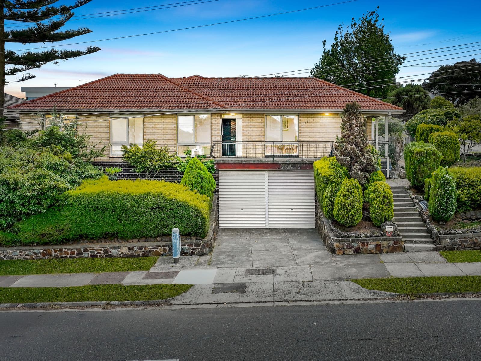 175 Ferntree Gully Road, Mount Waverley - Thumbnail 2