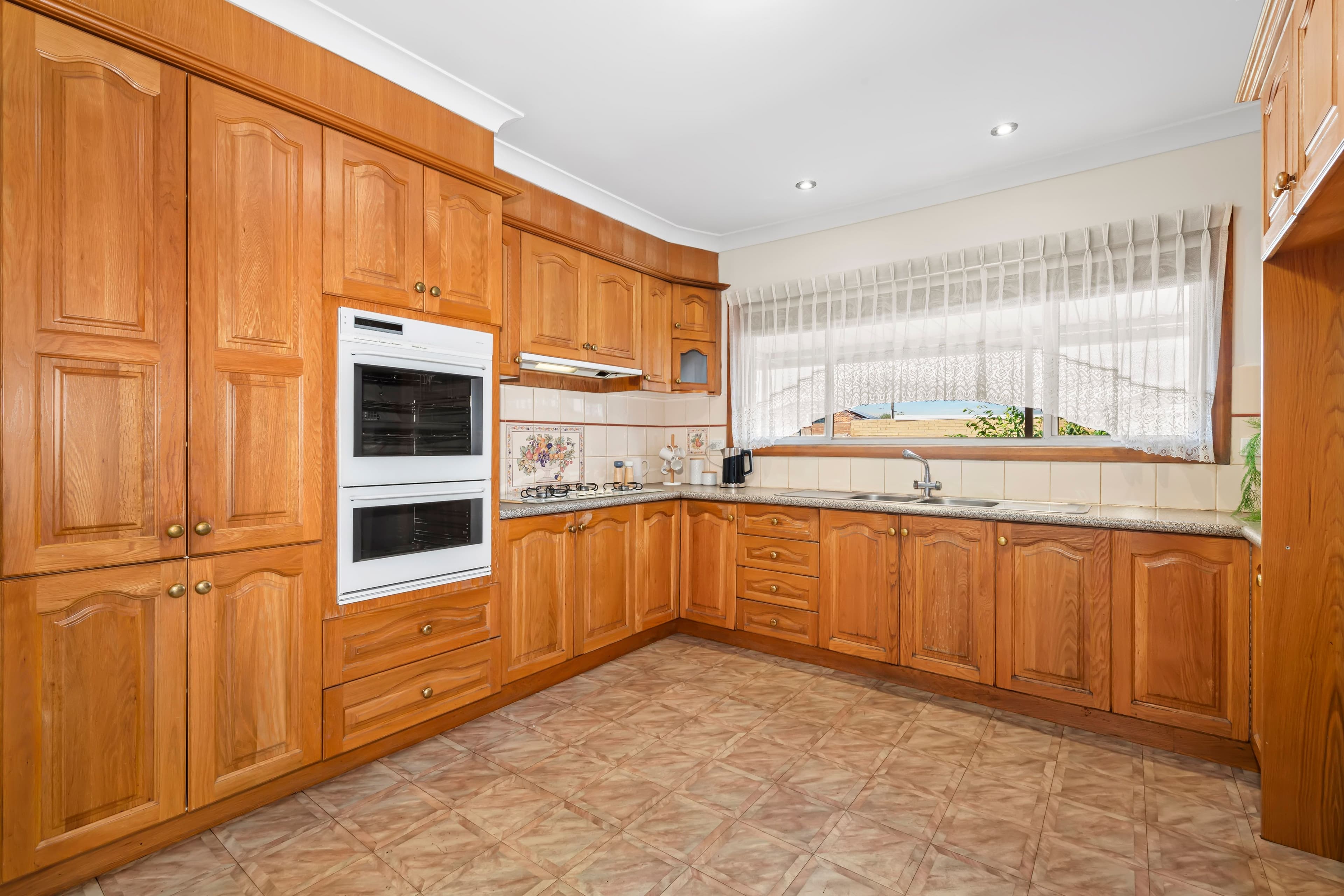 15 Kay Avenue, Lalor VIC 3075, Lalor - Thumbnail 4