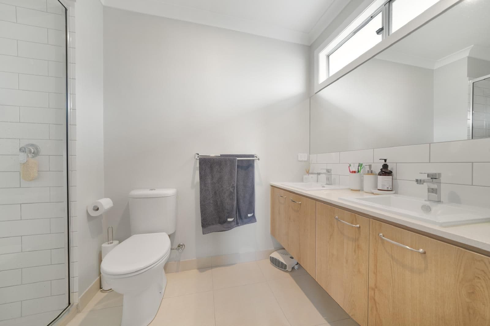23 Eaglemont Way, Werribee VIC 3030, Werribee - Thumbnail 5