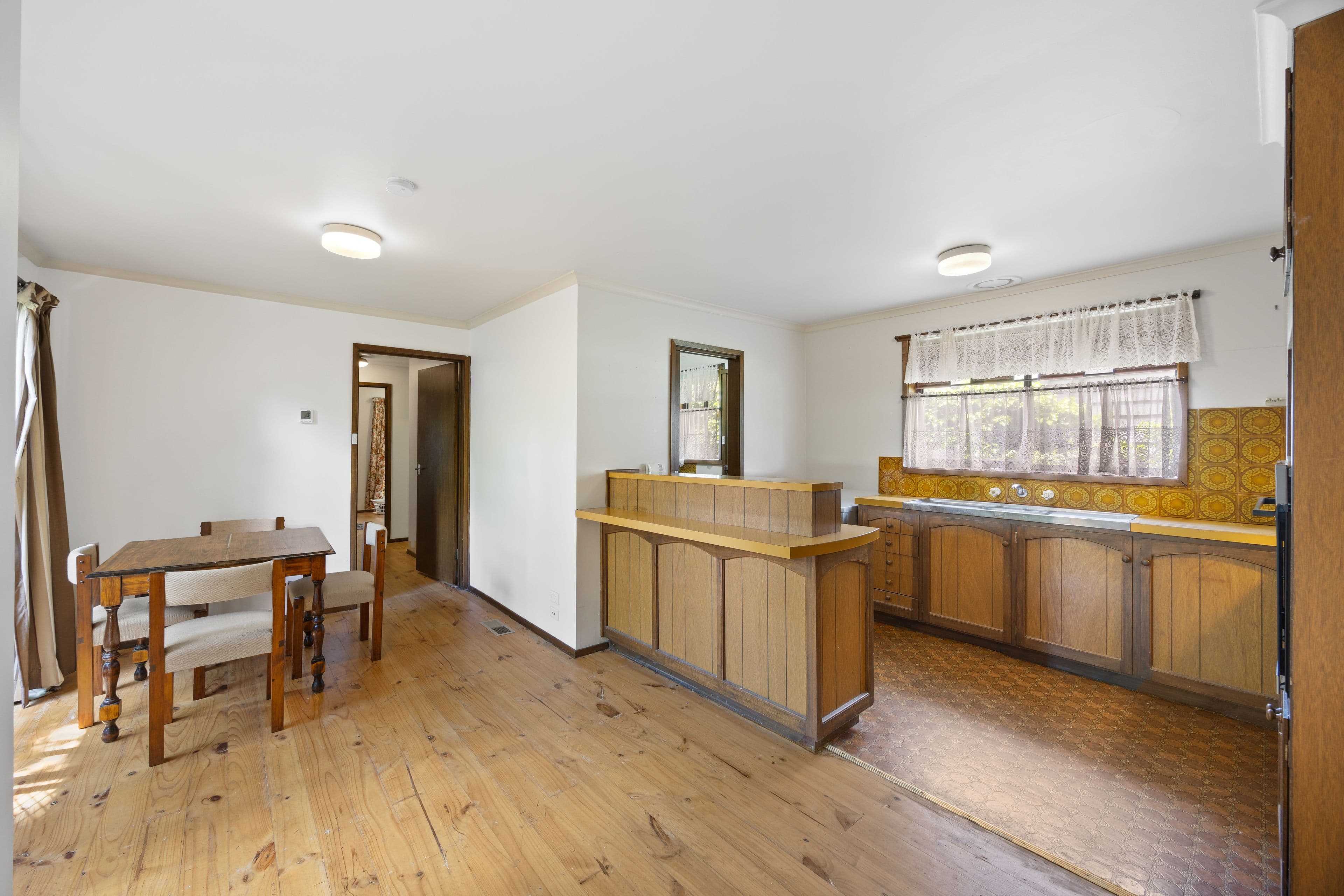 406 Lydiard Street North, Soldiers Hill VIC 3350, Soldiers Hill - Thumbnail 2