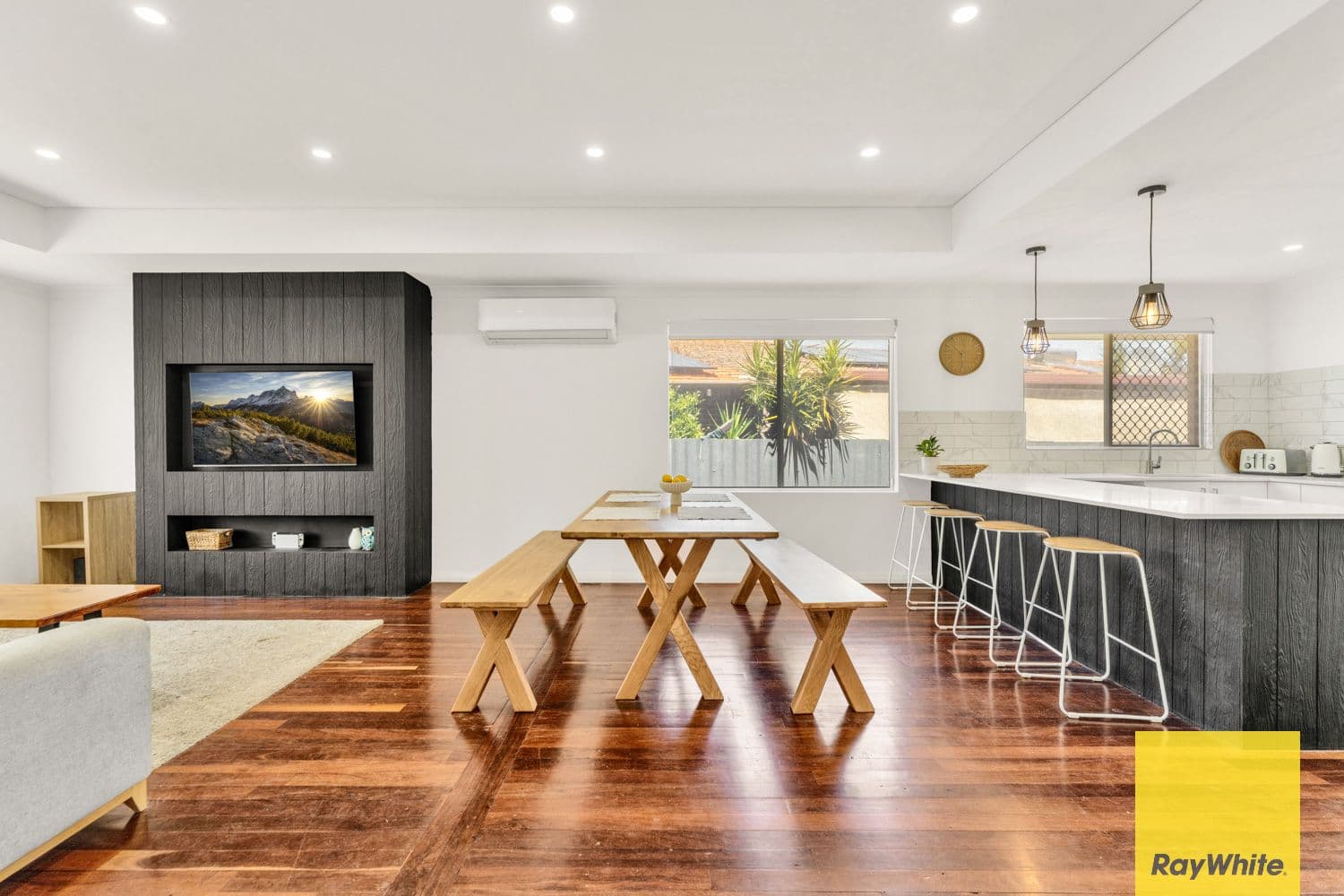 41 Coops Avenue, Thornlie WA 6108, Thornlie - Thumbnail 2