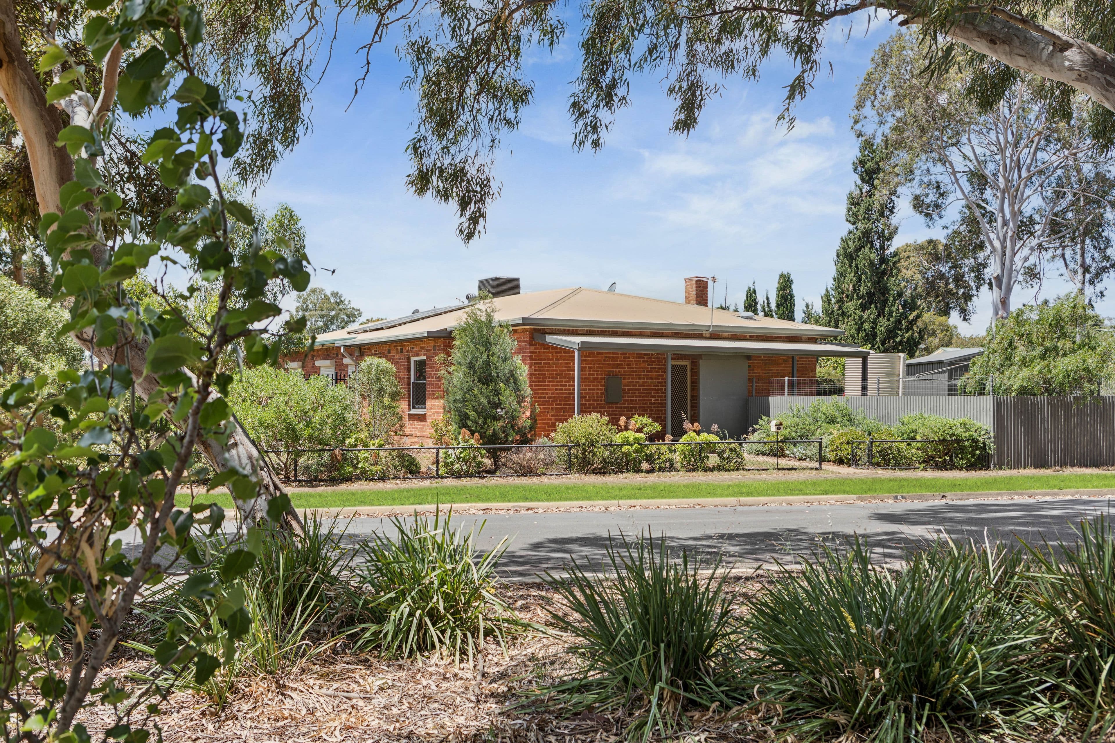 6 Dinton Crescent, Salisbury North SA 5108, Salisbury North - Image 1