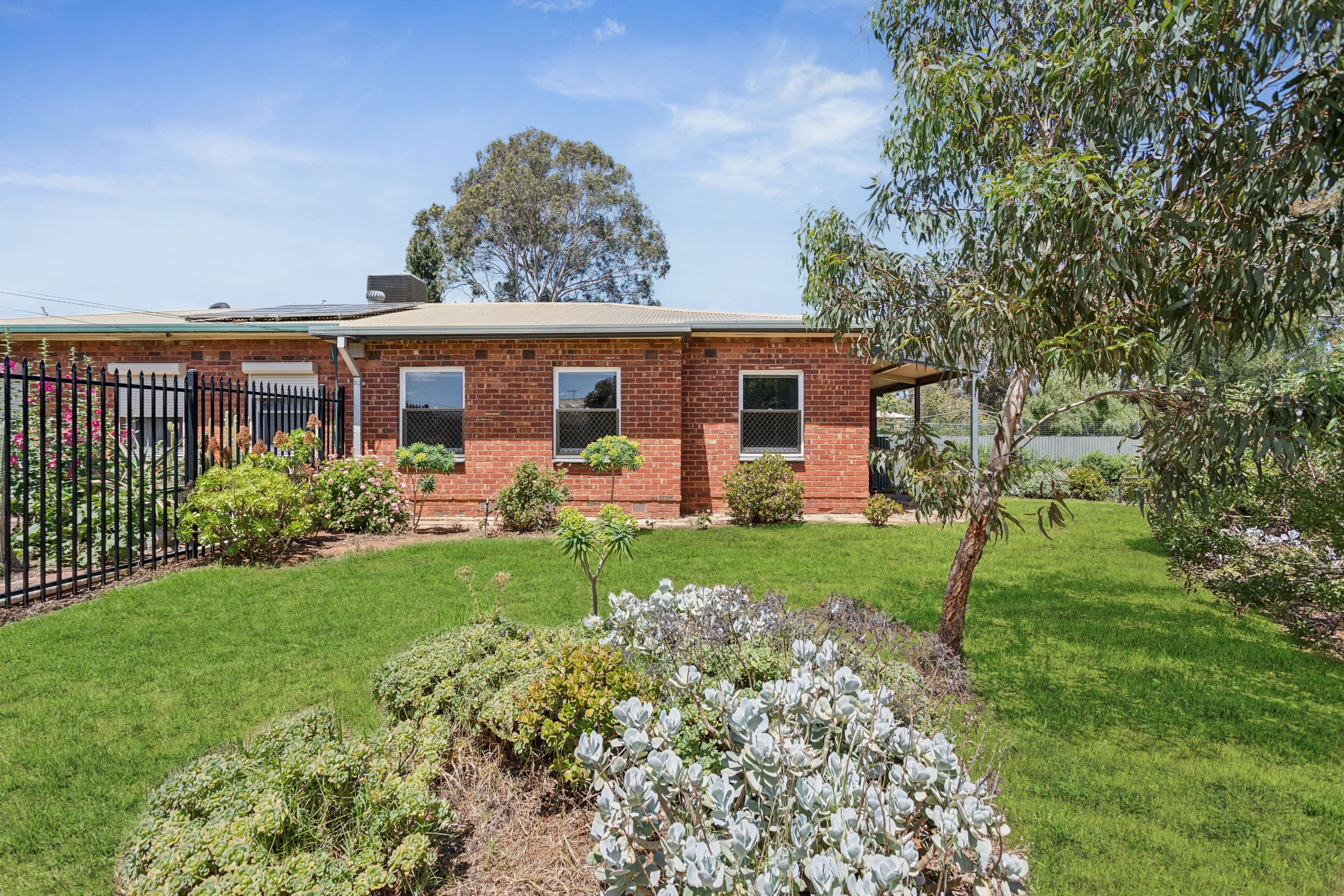 6 Dinton Crescent, Salisbury North SA 5108, Salisbury North - Thumbnail 2
