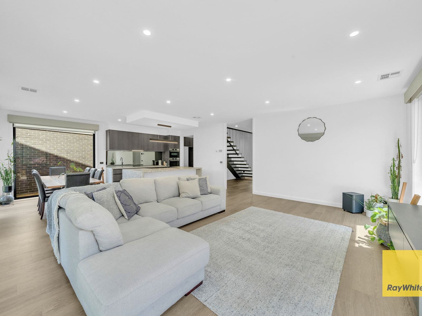 26 Legrange Crescent, Fraser Rise - Thumbnail 5
