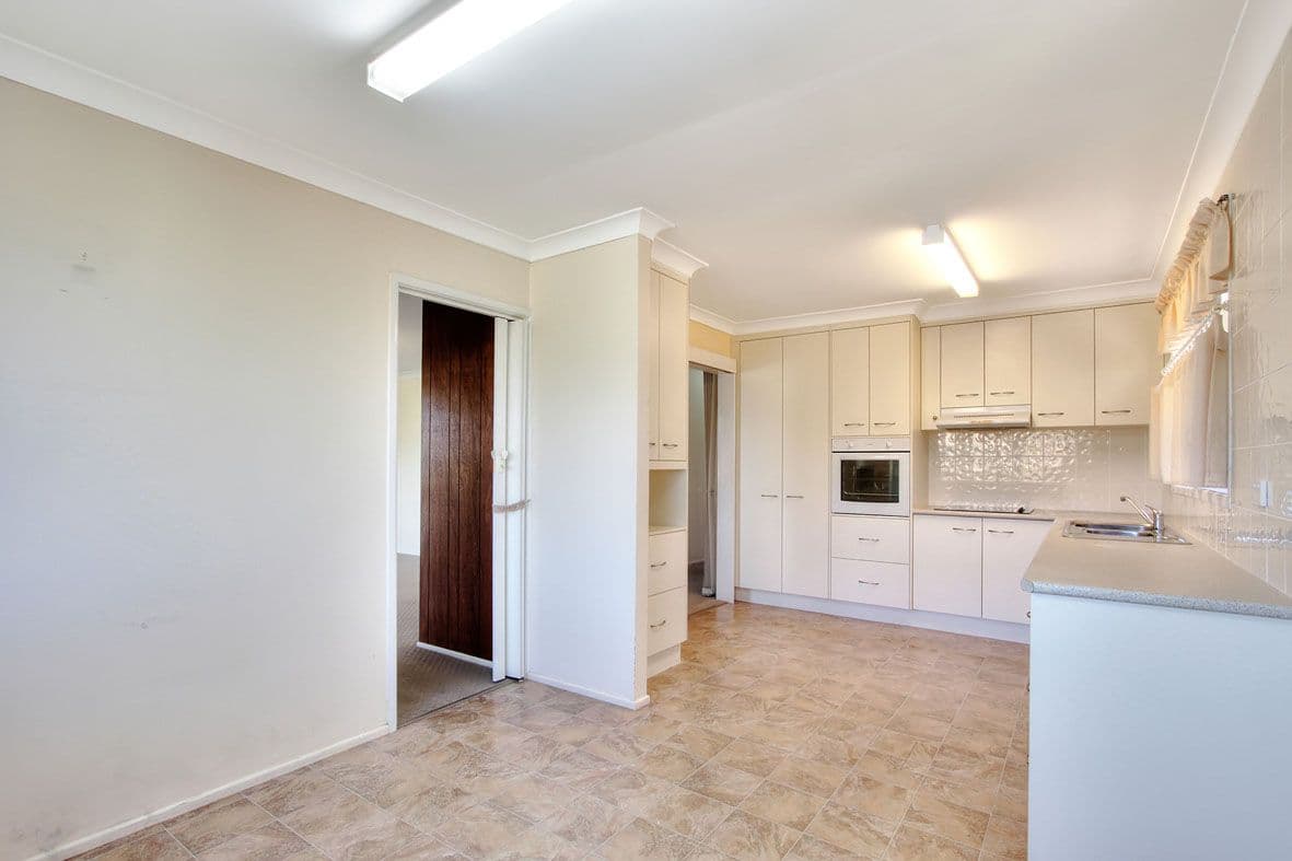 34 Pandeen Road, Rochedale South QLD 4123, Rochedale South - Thumbnail 3