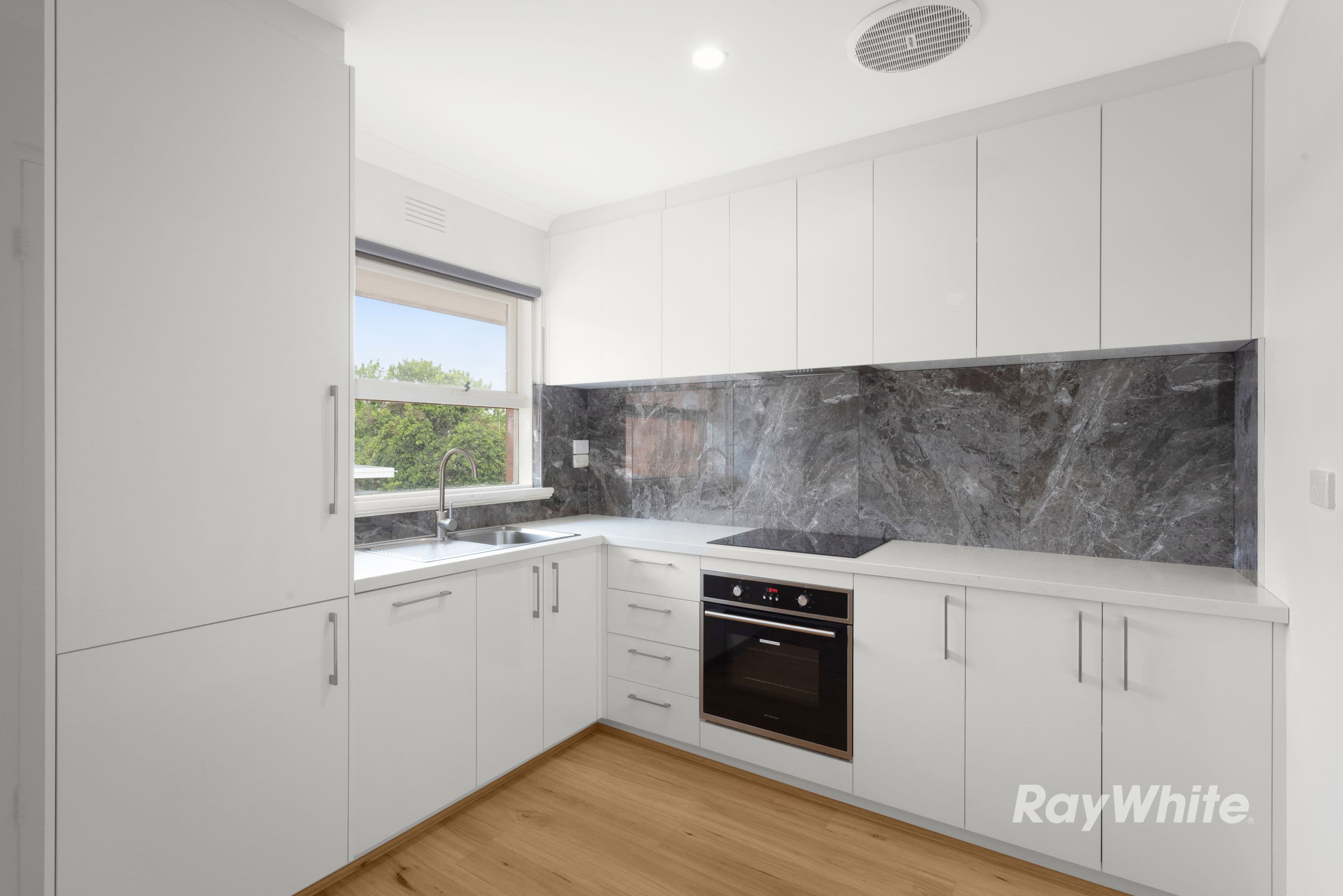 134 Grange Road, Carnegie VIC 3163, Carnegie - Thumbnail 2